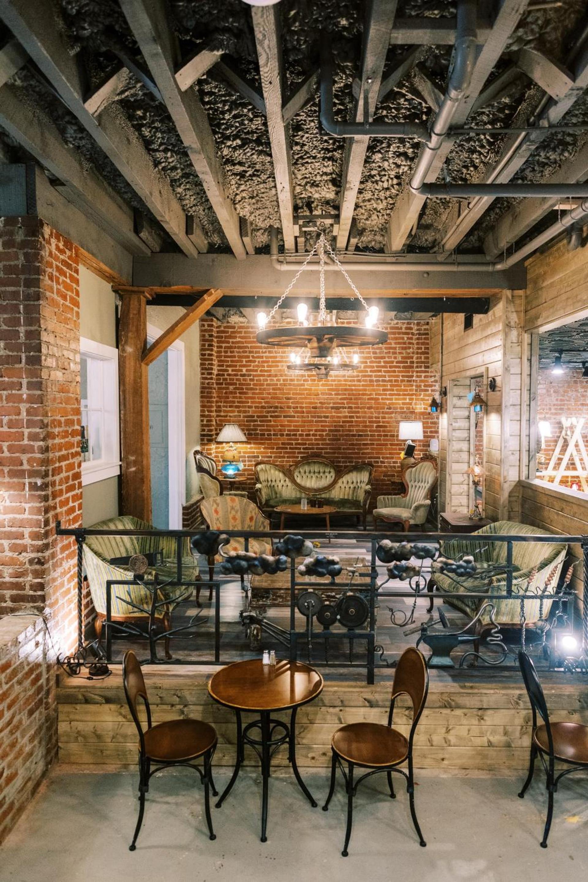 The NuWray Hotel & Carriage House photo 61
