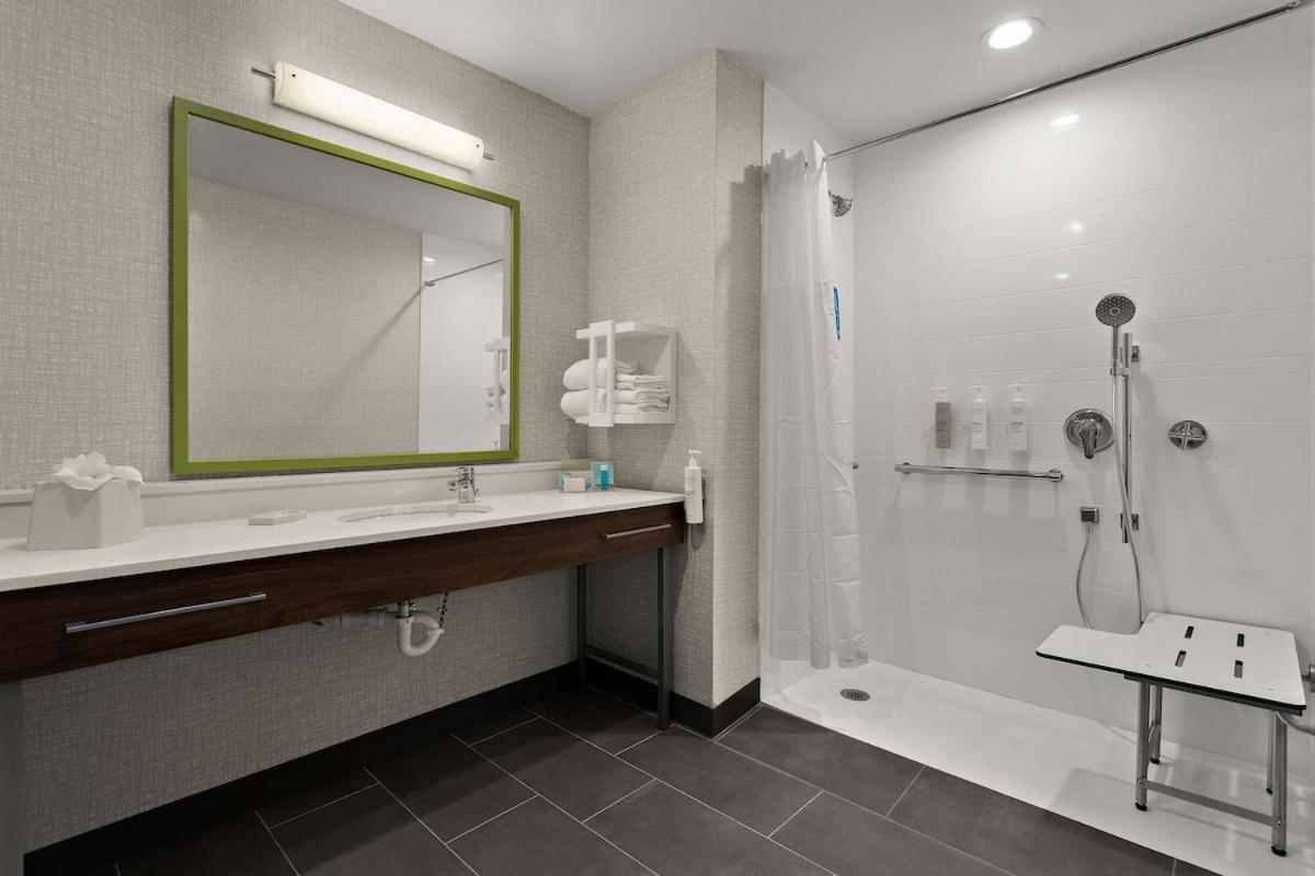Hampton Inn & Suites Ruskin I-75, FL photo 23