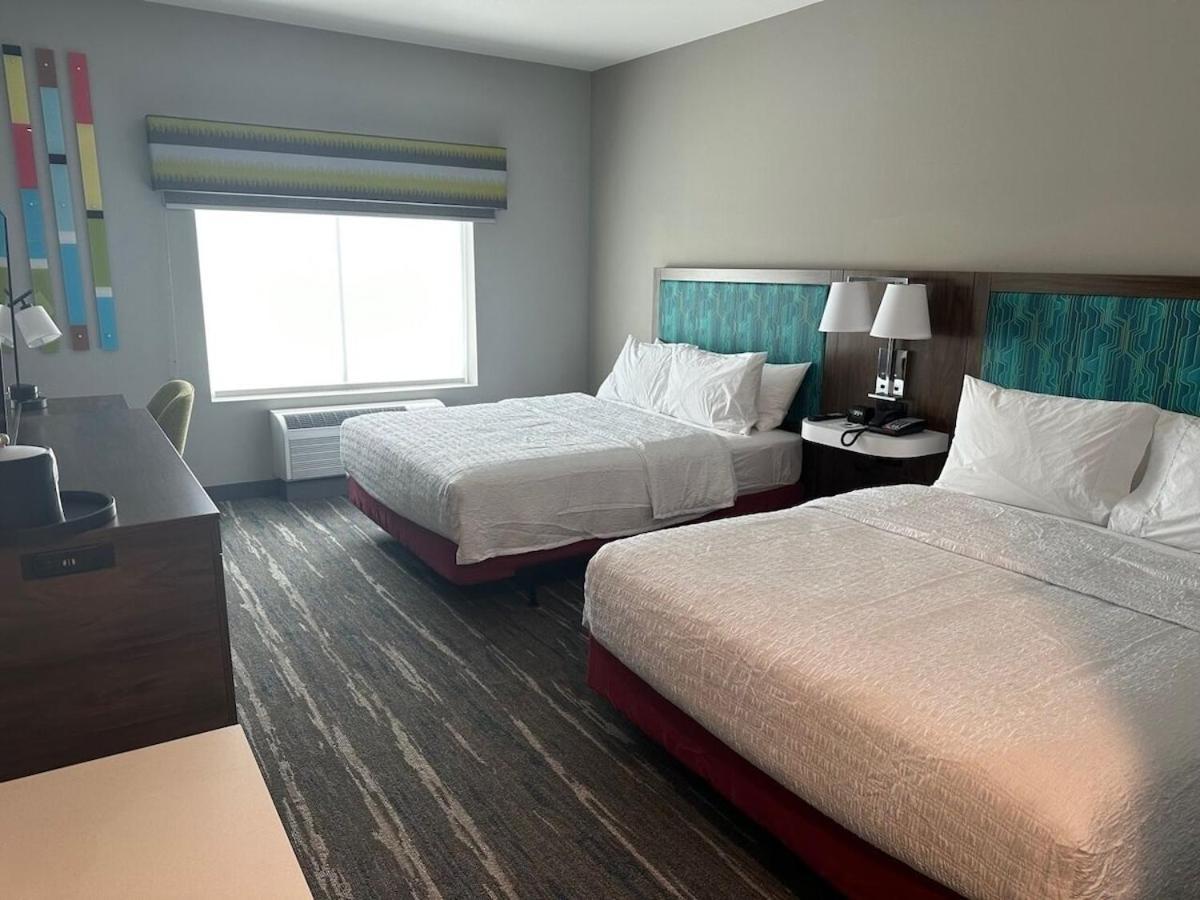 Hampton Inn & Suites Ruskin I-75, FL photo 40