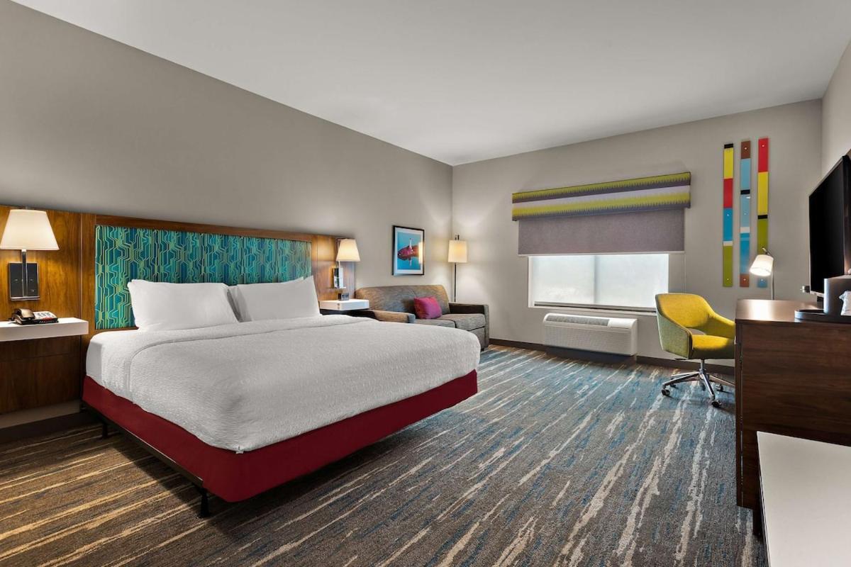 Hampton Inn & Suites Ruskin I-75, FL photo 38