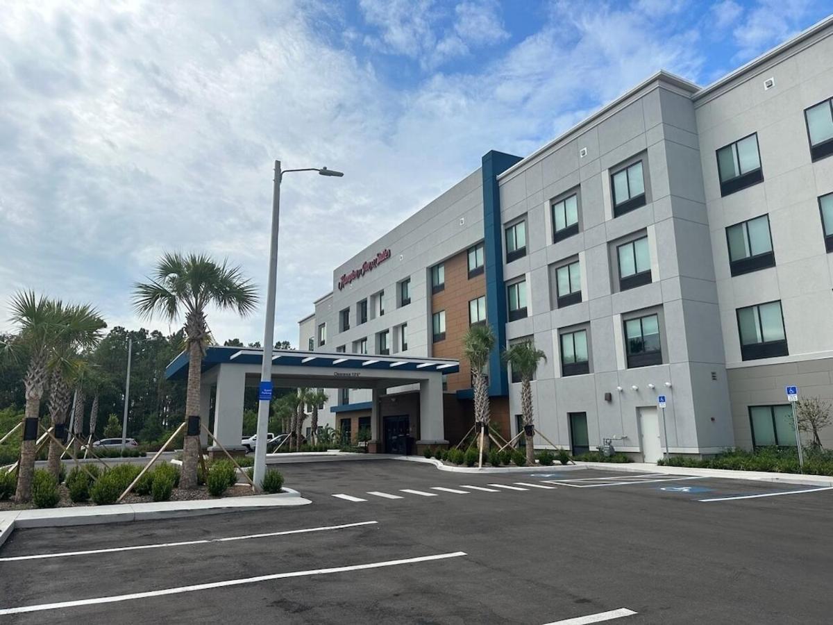 Hampton Inn & Suites Ruskin I-75, FL photo 1