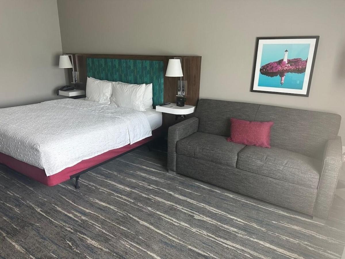 Hampton Inn & Suites Ruskin I-75, FL photo 9