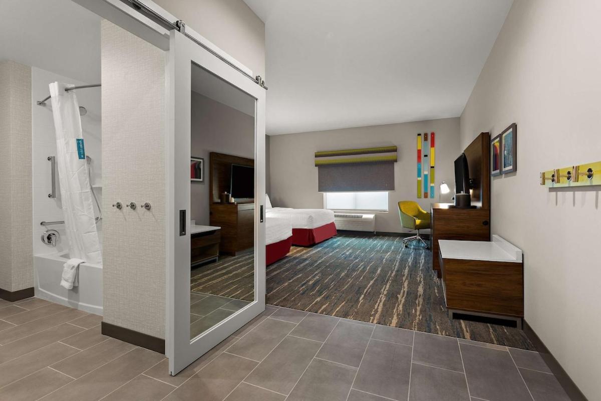 Hampton Inn & Suites Ruskin I-75, FL photo 4