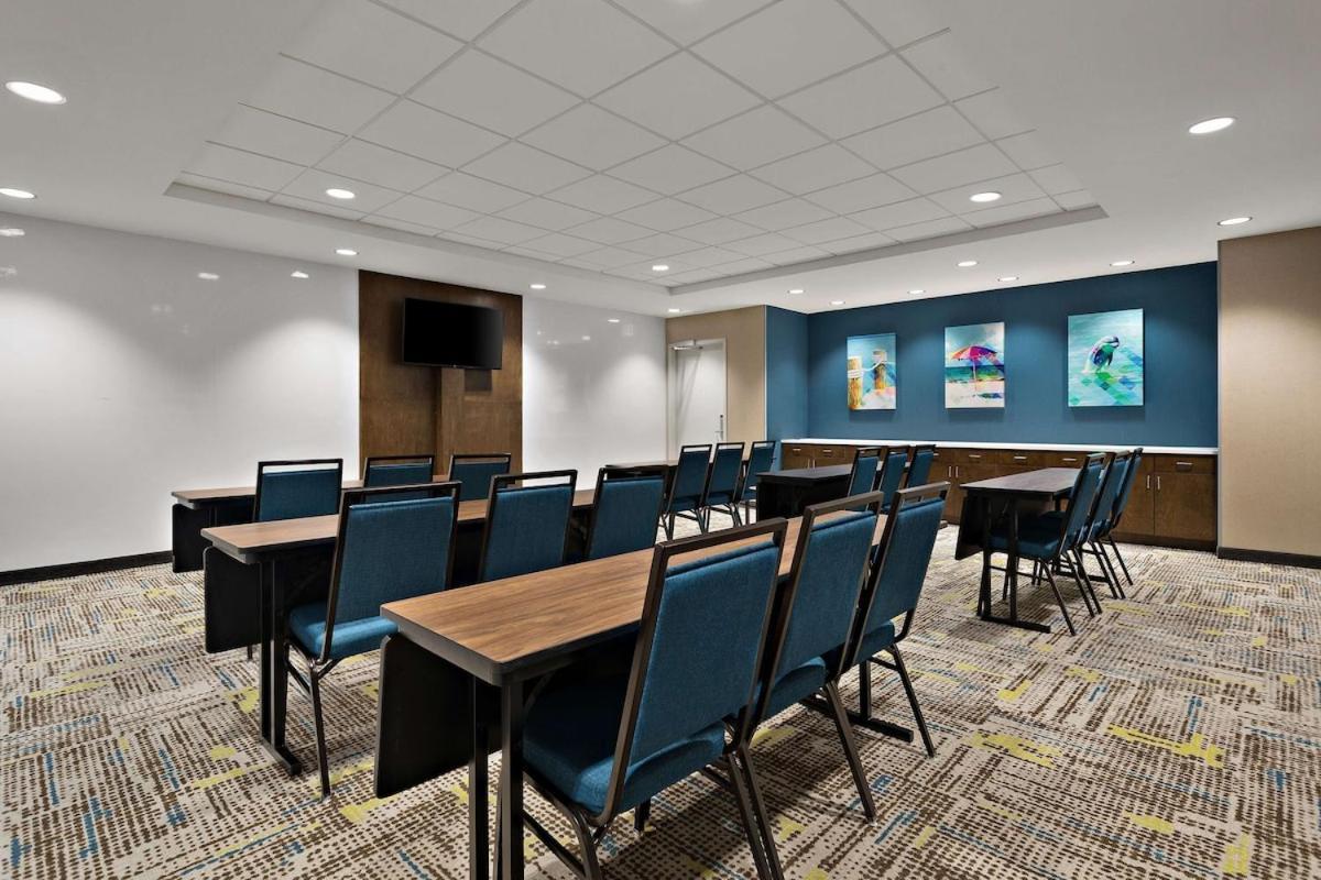Hampton Inn & Suites Ruskin I-75, FL photo 10