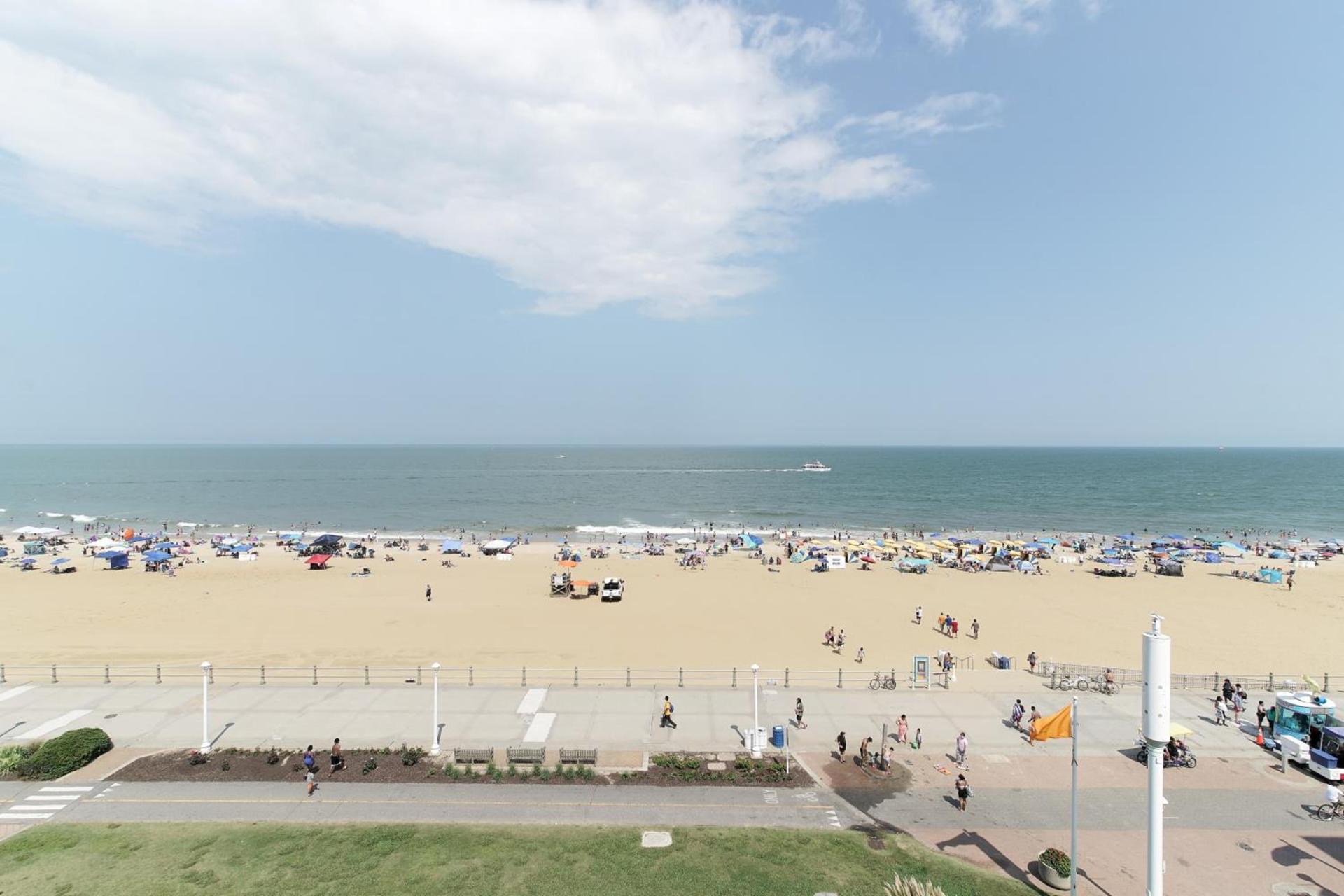 Marjac Suites Virginia Beach Oceanfront photo 4