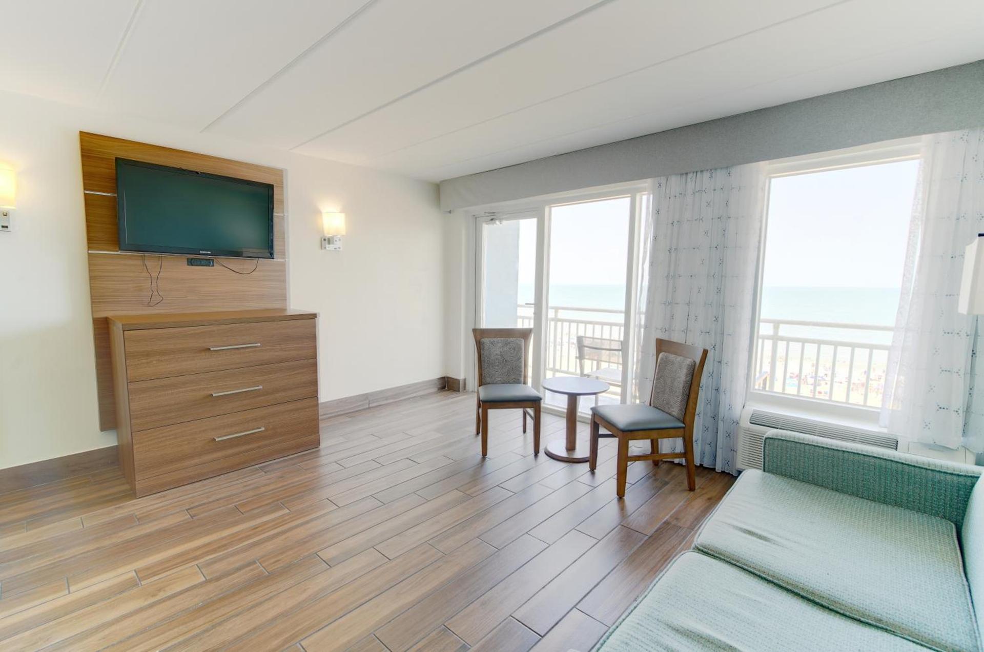 Marjac Suites Virginia Beach Oceanfront photo 18