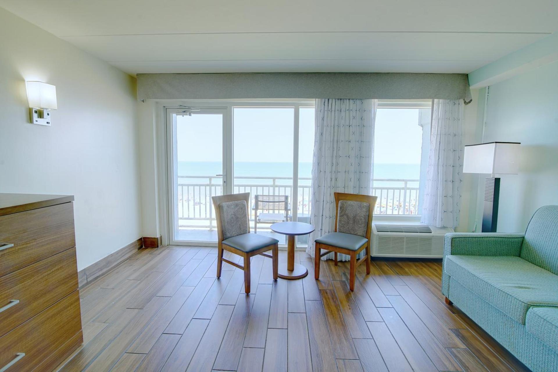 Marjac Suites Virginia Beach Oceanfront photo 17