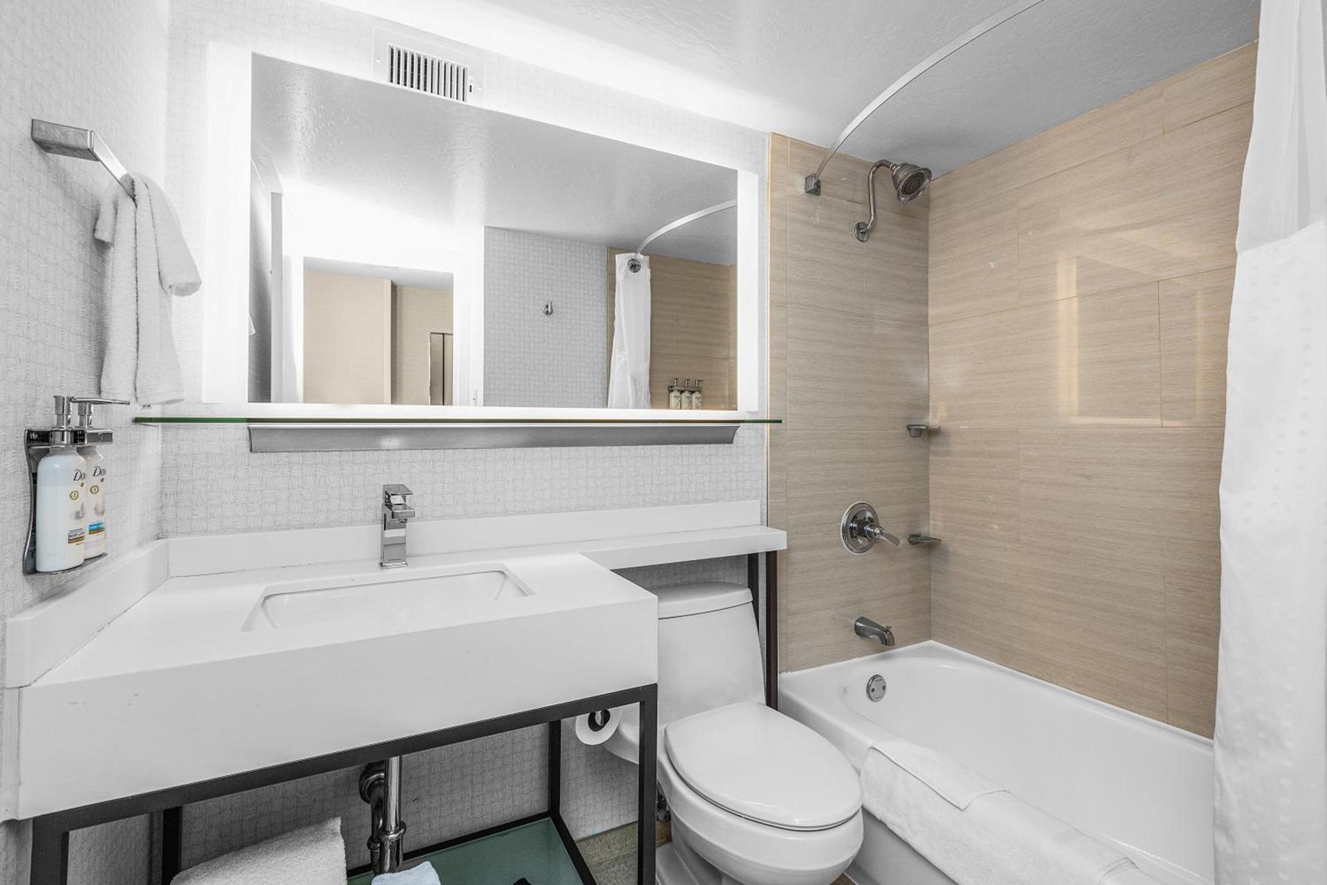 Holiday Inn San Francisco - Golden Gateway newly renovated with No Resort Fee photo 19