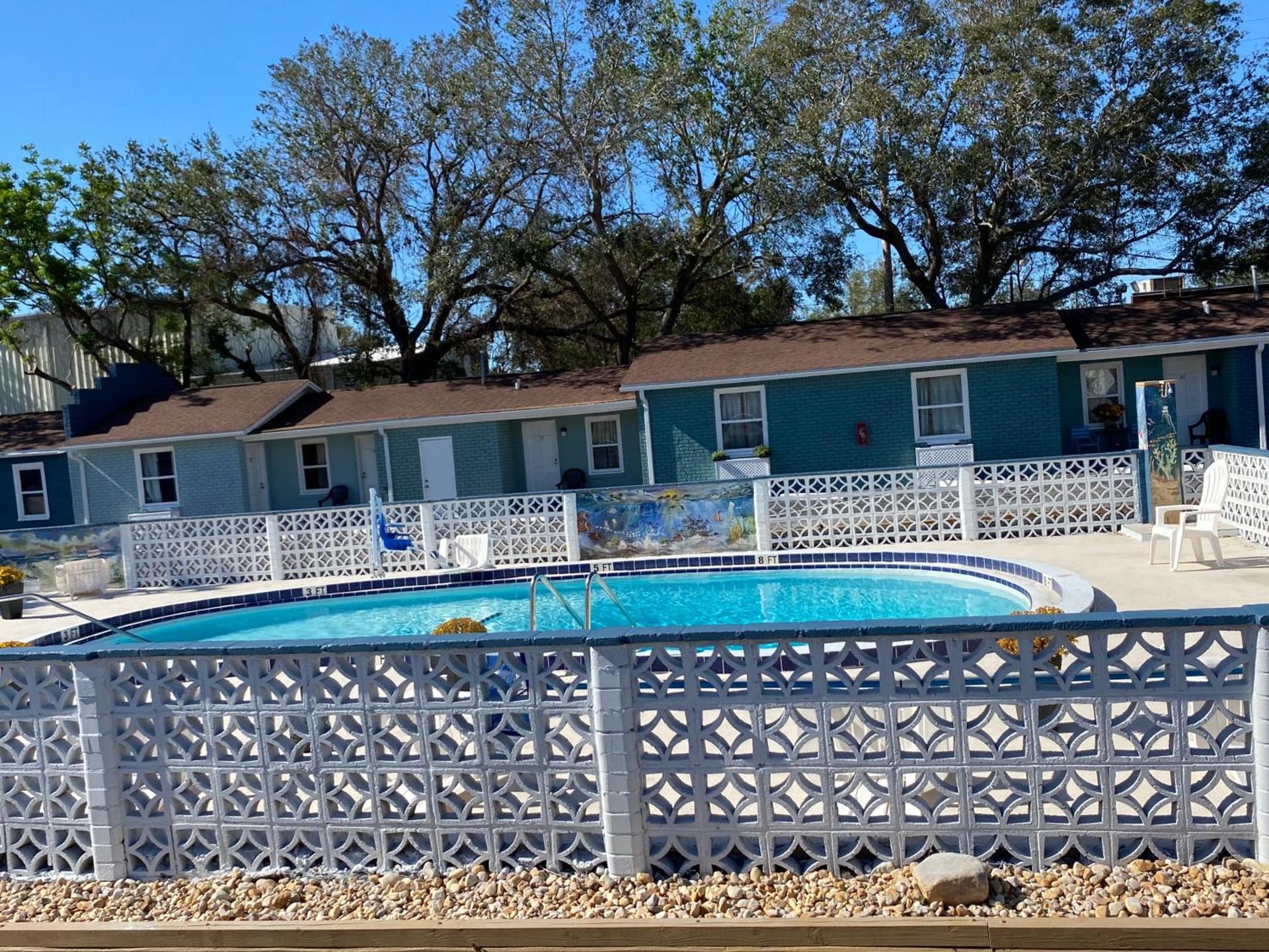Gulf Coast Inn photo 14