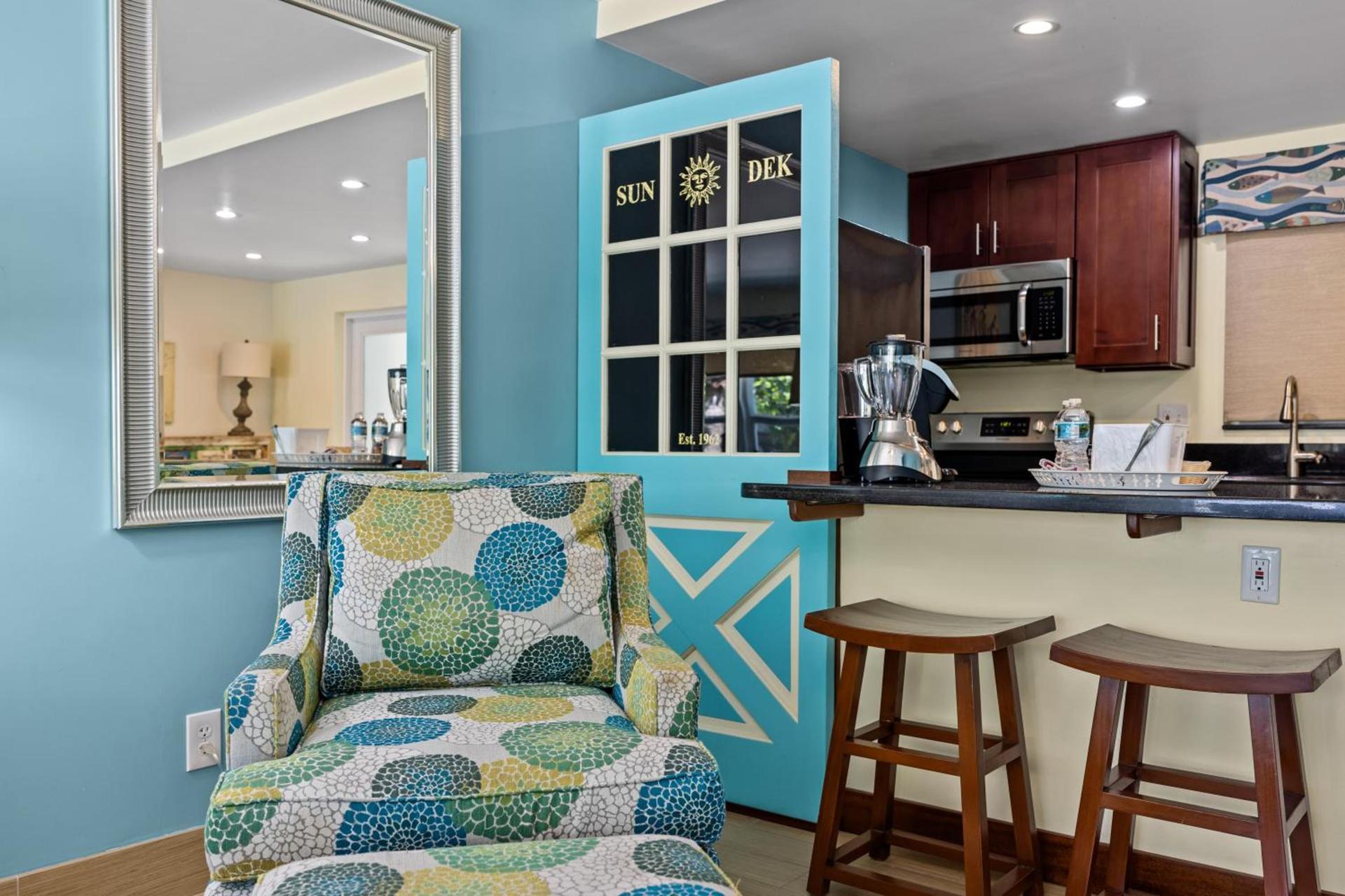 Sun Dek Beach House photo 21