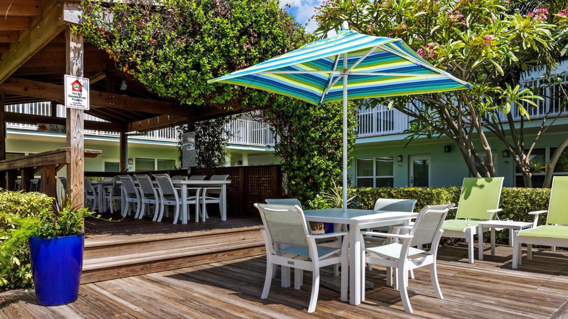 Sun Dek Beach House photo 33