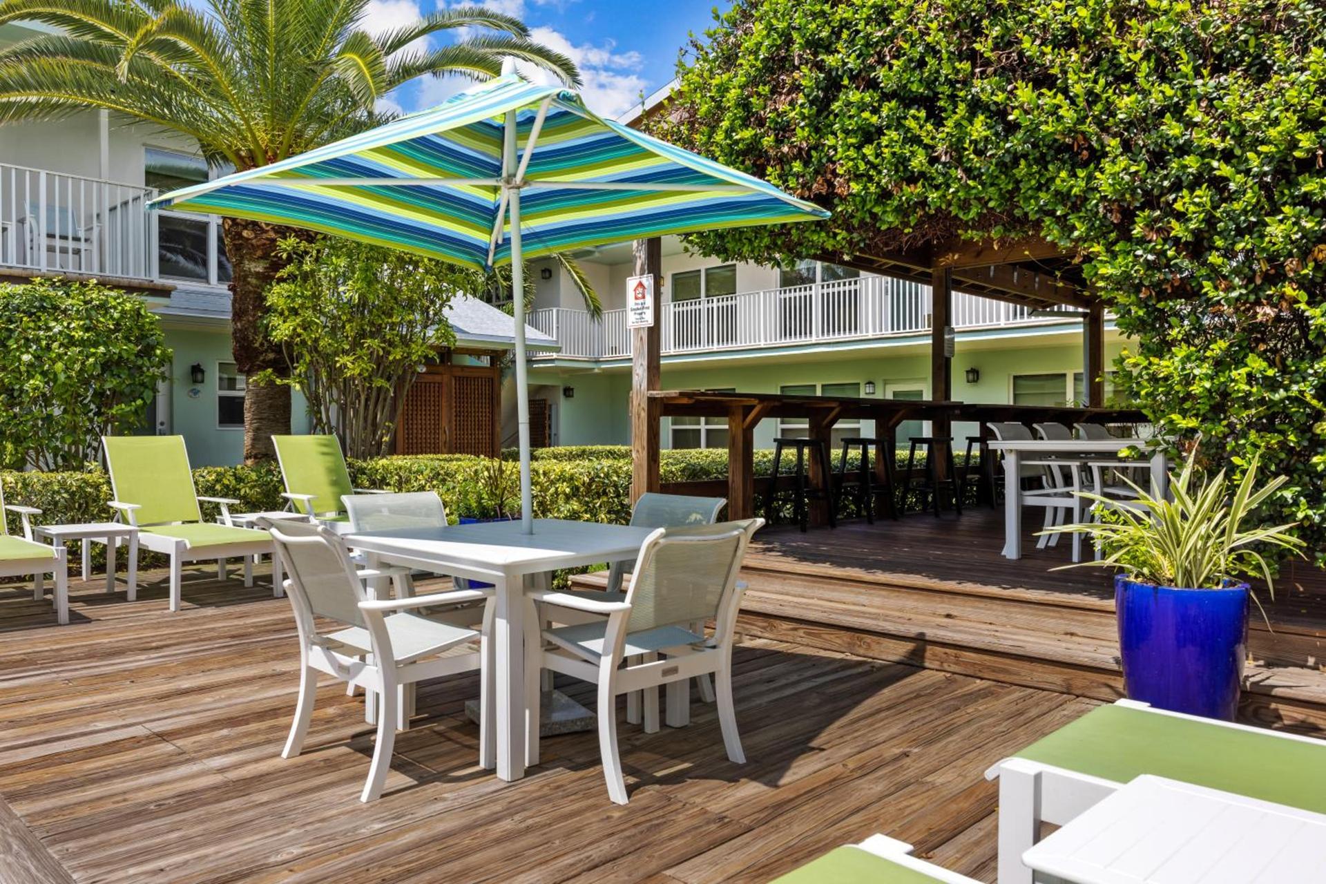 Sun Dek Beach House photo 31