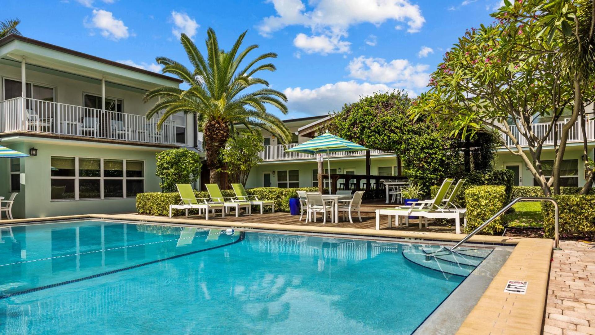 Sun Dek Beach House photo 36