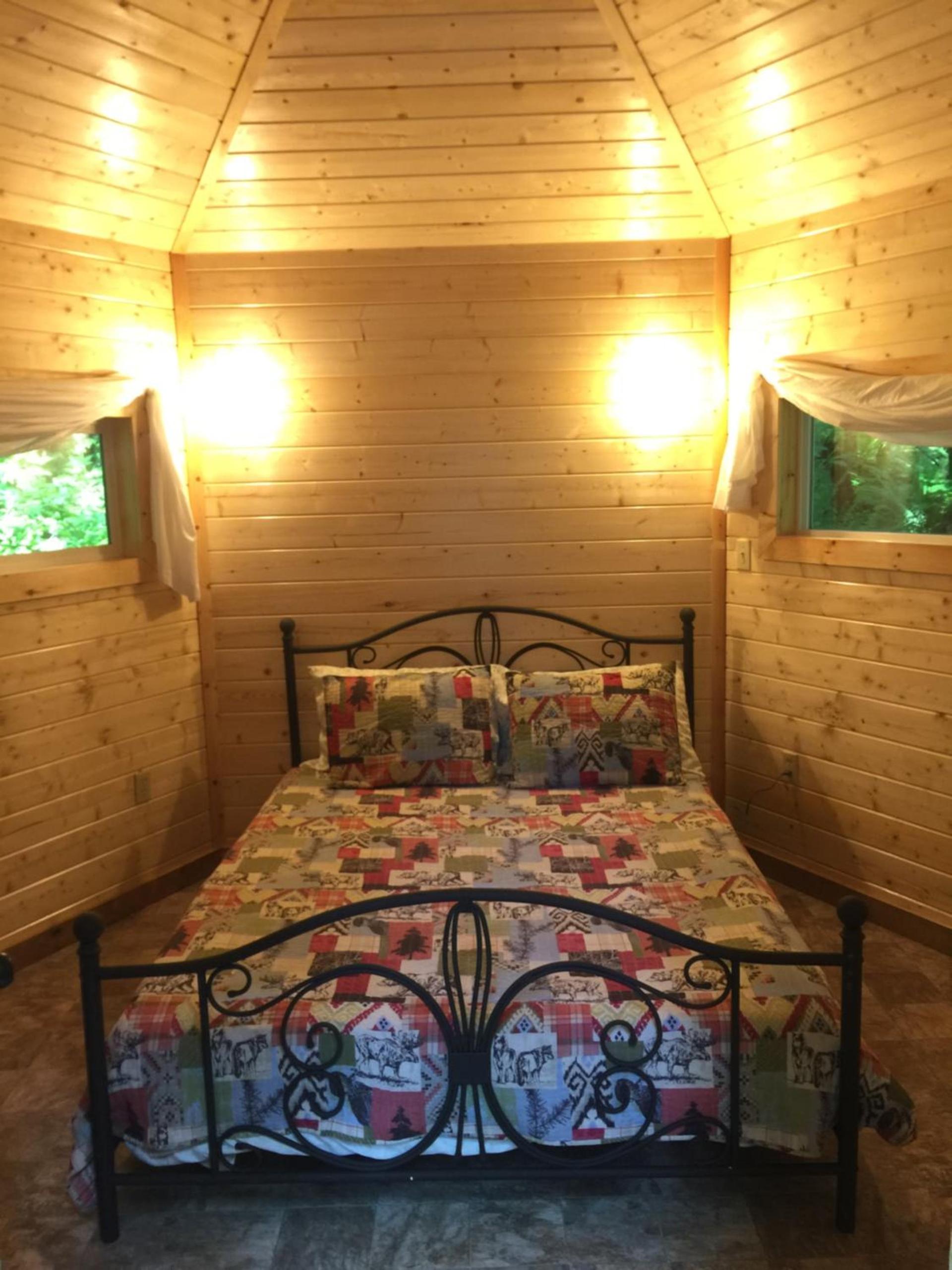 Alexander's Lodge photo 72