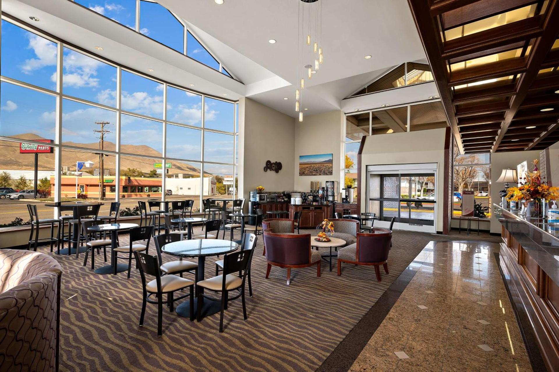 Best Western Plus Gold Country Inn photo 2