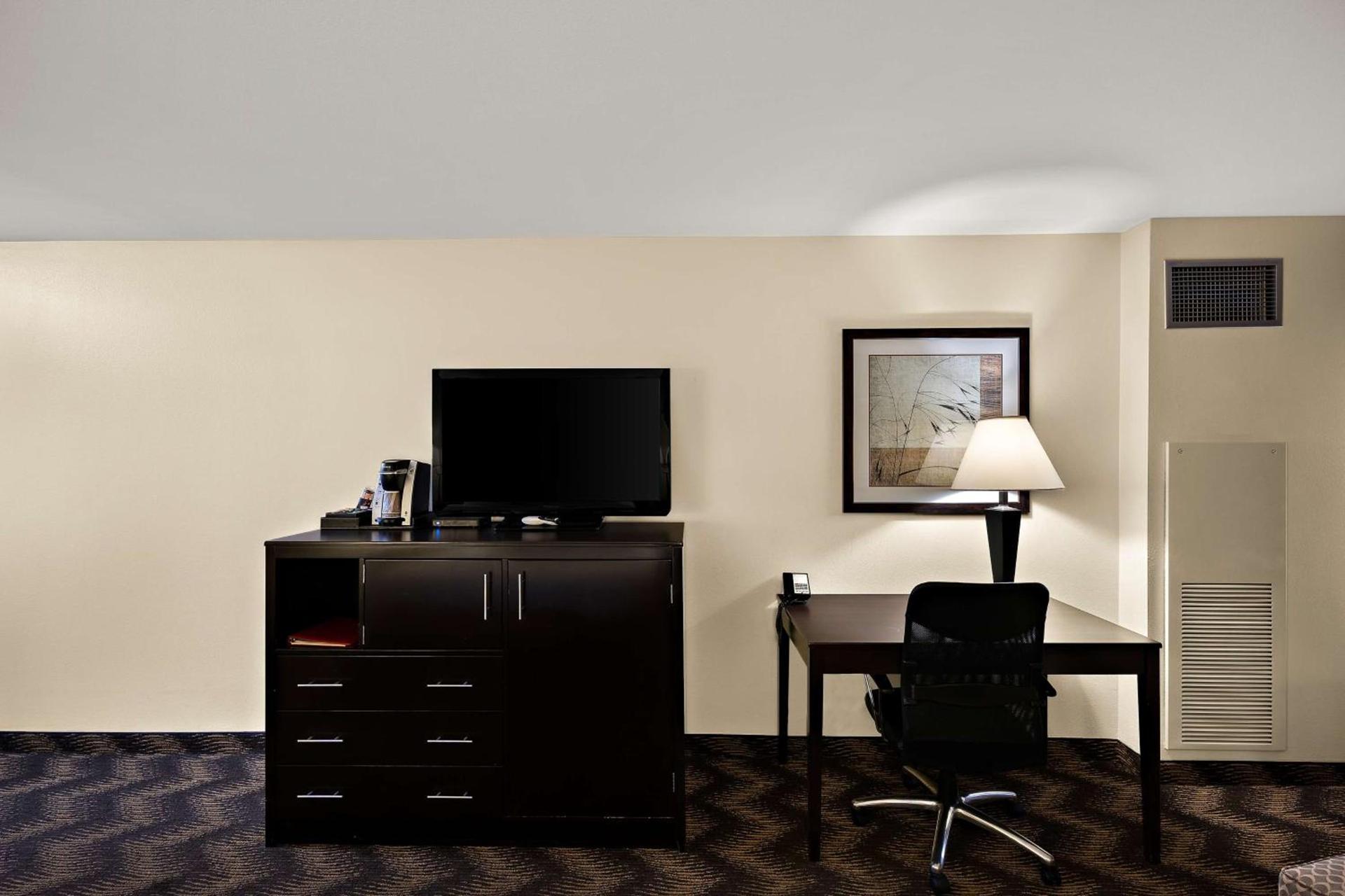 Best Western Plus Gold Country Inn photo 18