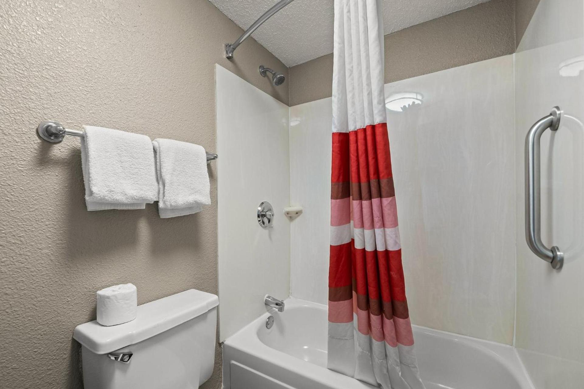 Red Roof Inn Dallas - DFW Airport North photo 61