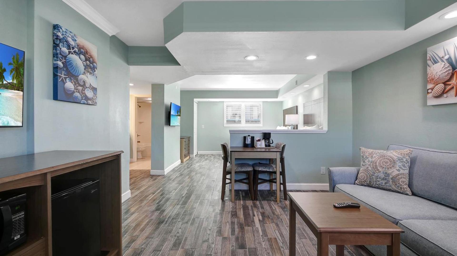 Boardwalk Inn and Suites photo 36