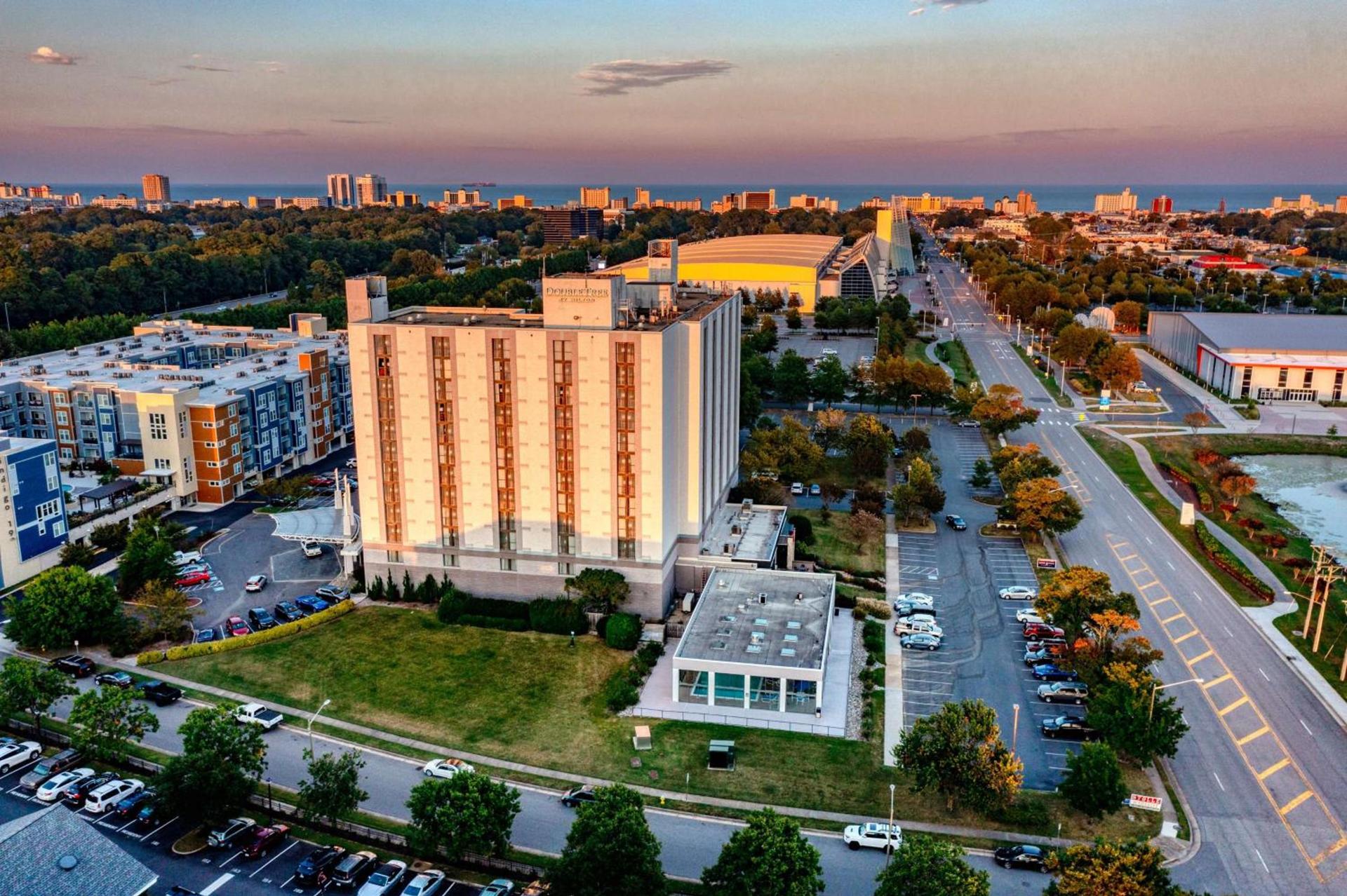 DoubleTree by Hilton Virginia Beach photo 3