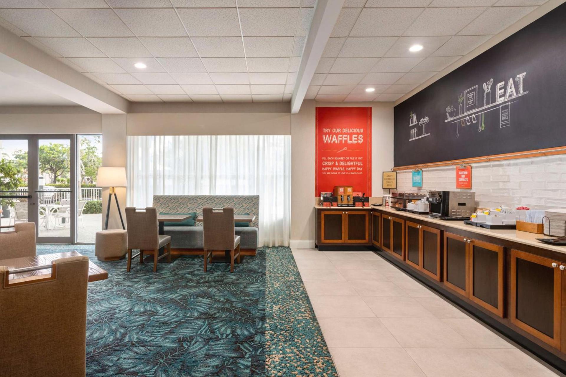 Hampton Inn Pembroke Pines photo 15