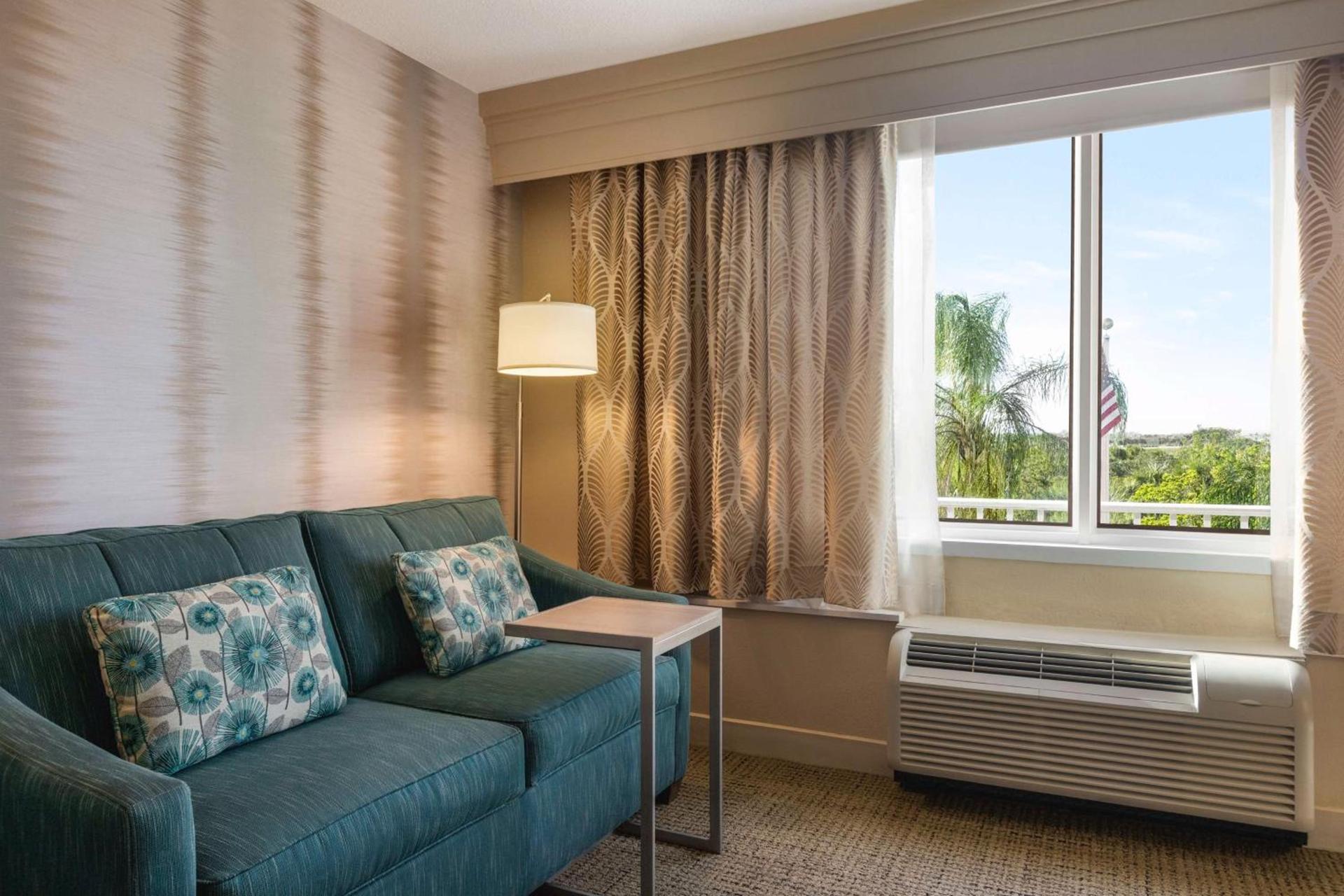 Hampton Inn Pembroke Pines photo 20
