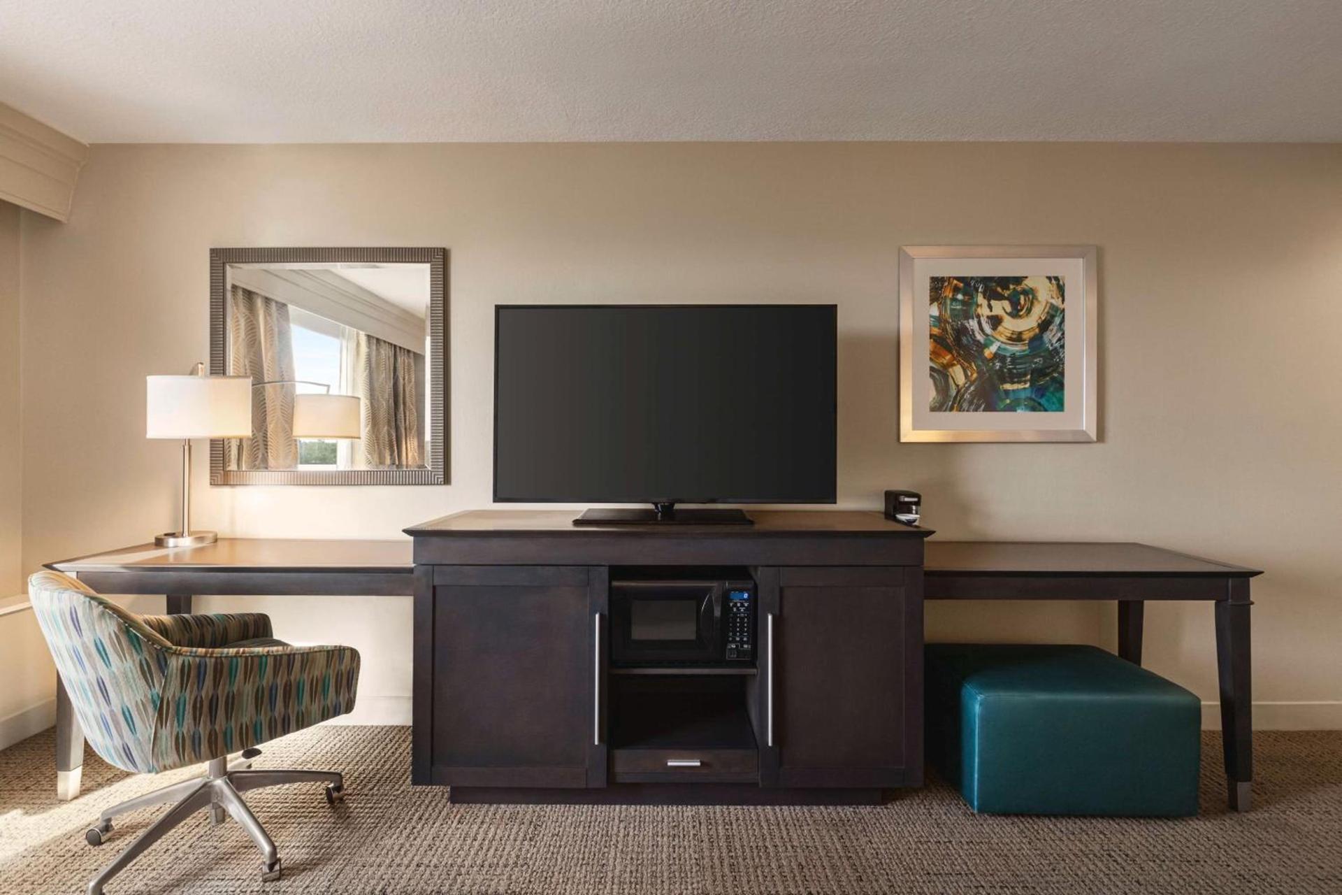 Hampton Inn Pembroke Pines photo 24
