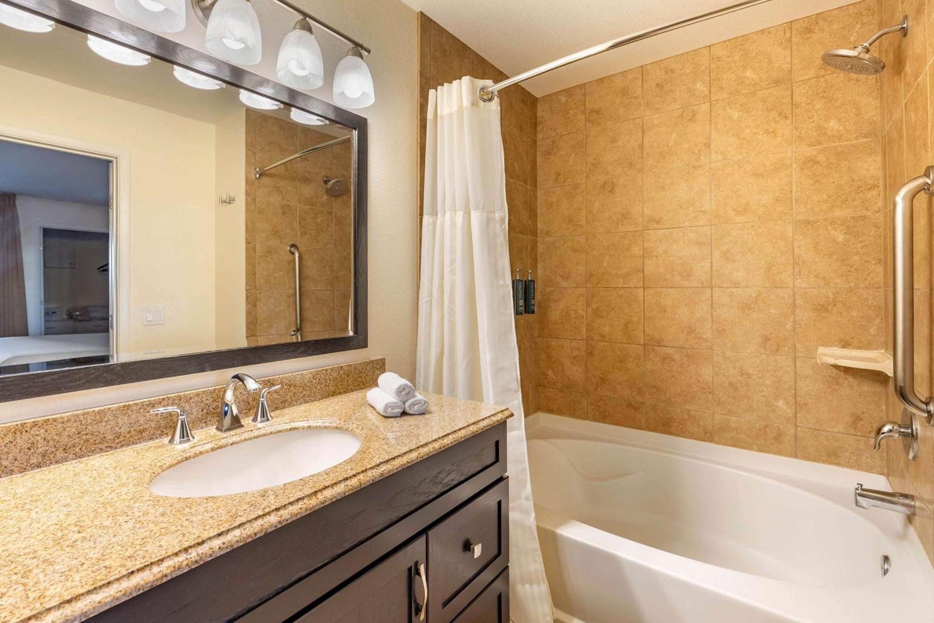 Hilton Vacation Club Desert Retreat Las Vegas photo 18