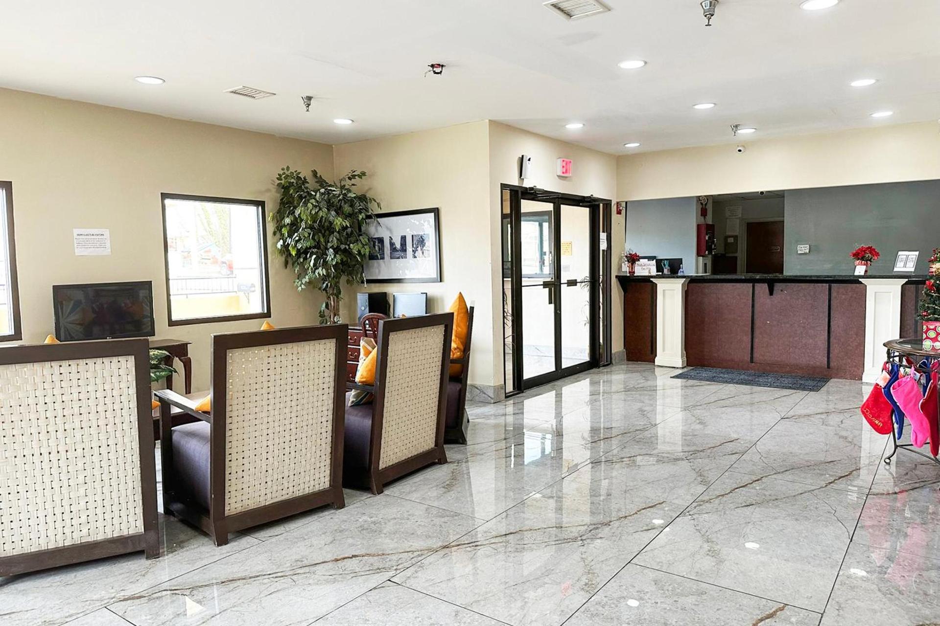 OYO Hotel Rome West GA photo 5