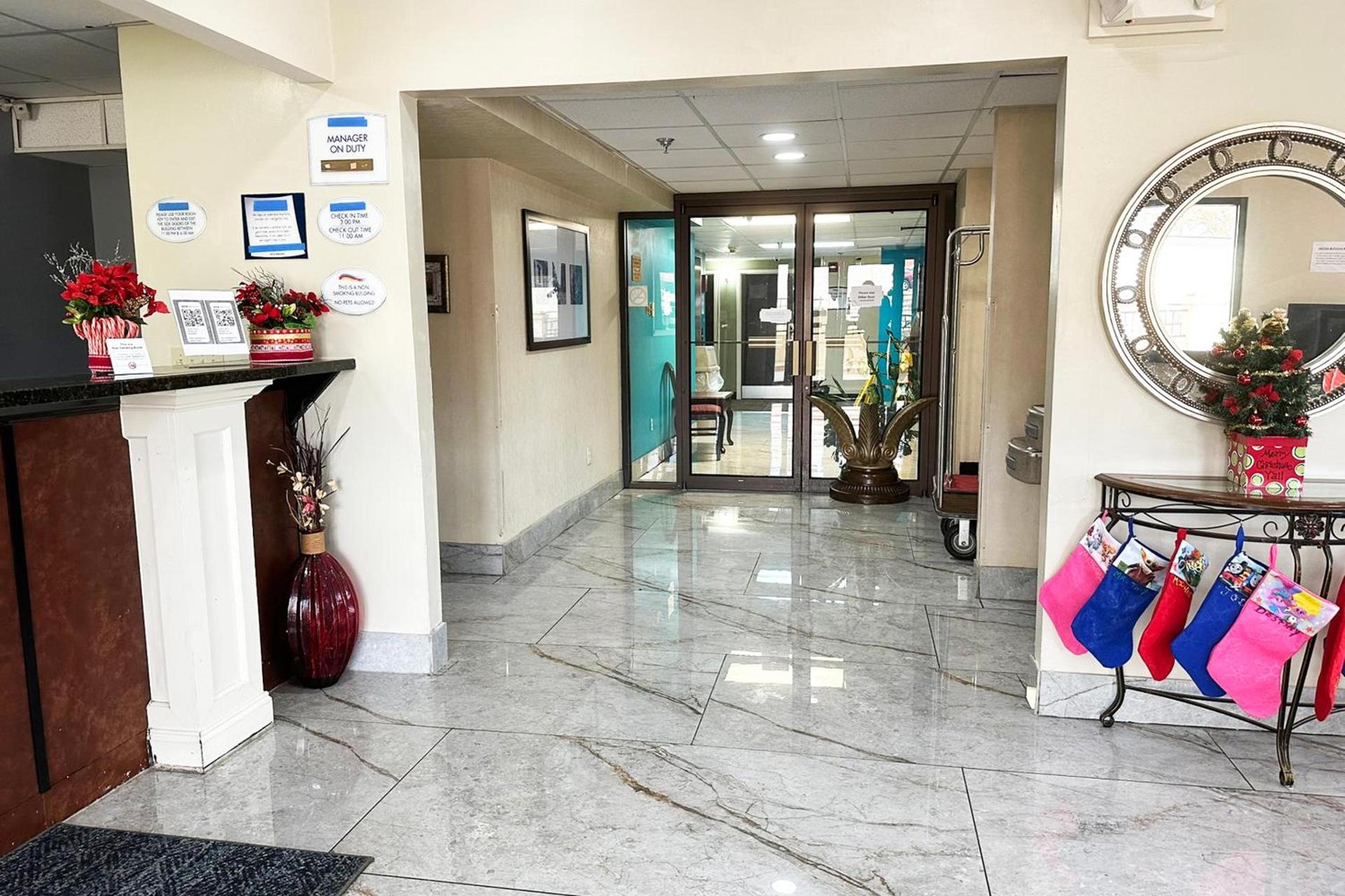OYO Hotel Rome West GA photo 6