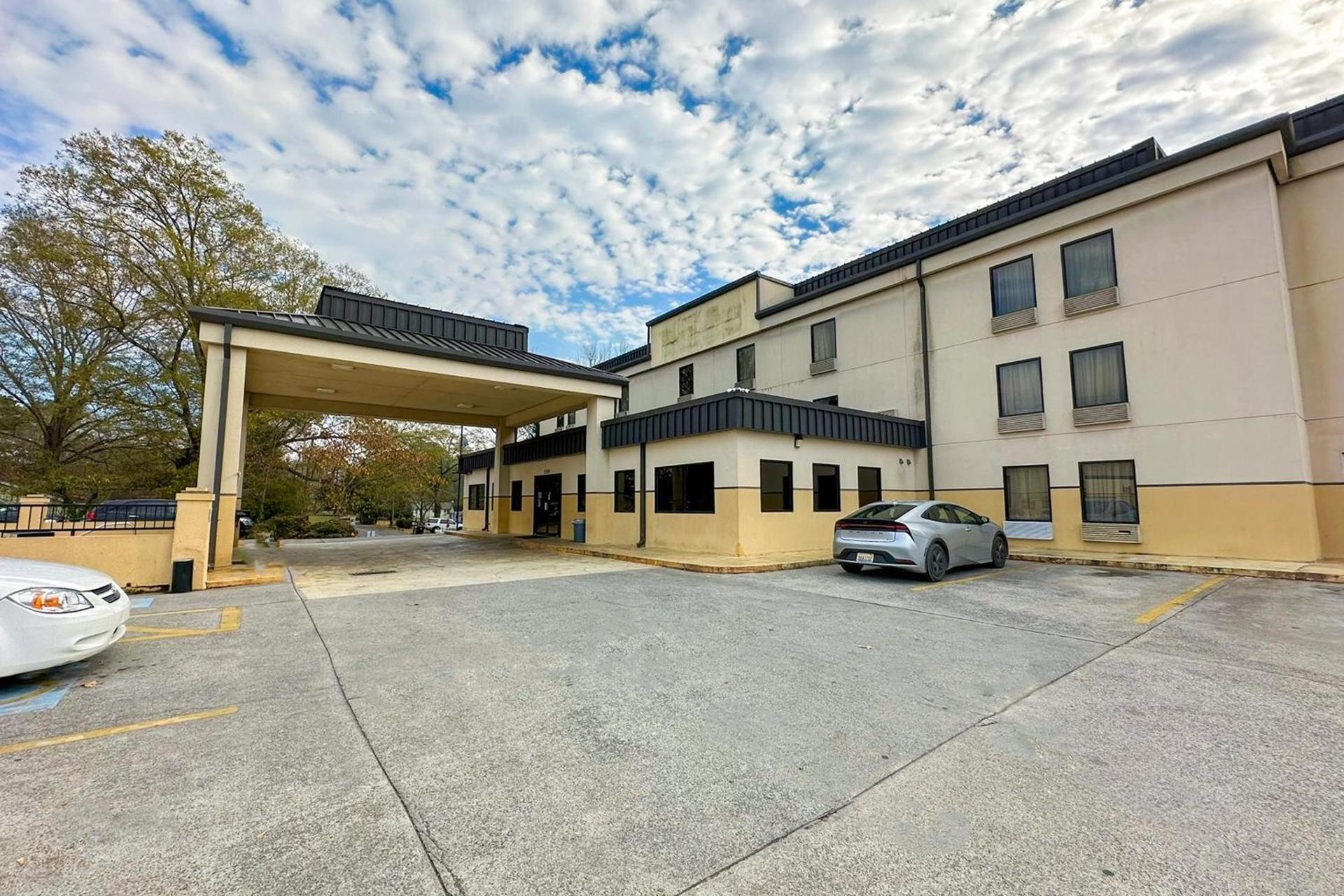 OYO Hotel Rome West GA photo 13