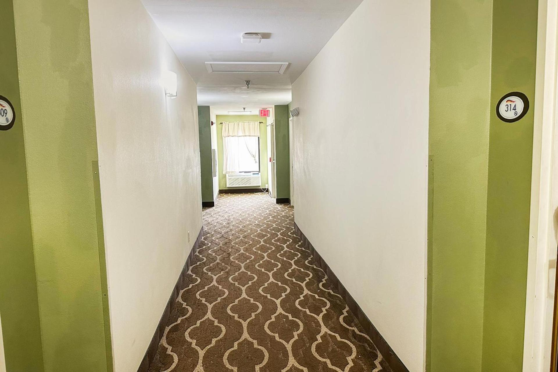 OYO Hotel Rome West GA photo 25