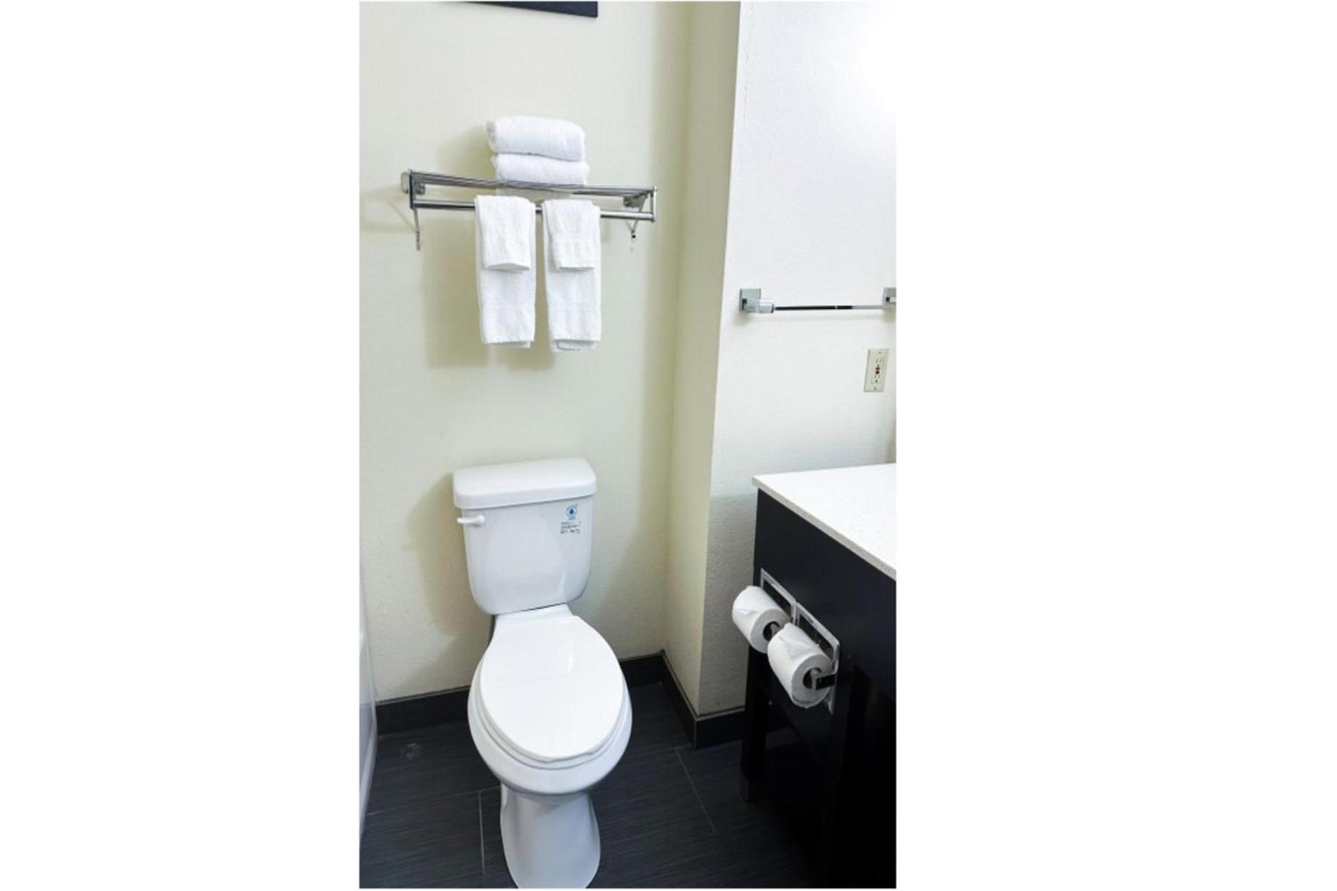 OYO Hotel Rome West GA photo 32