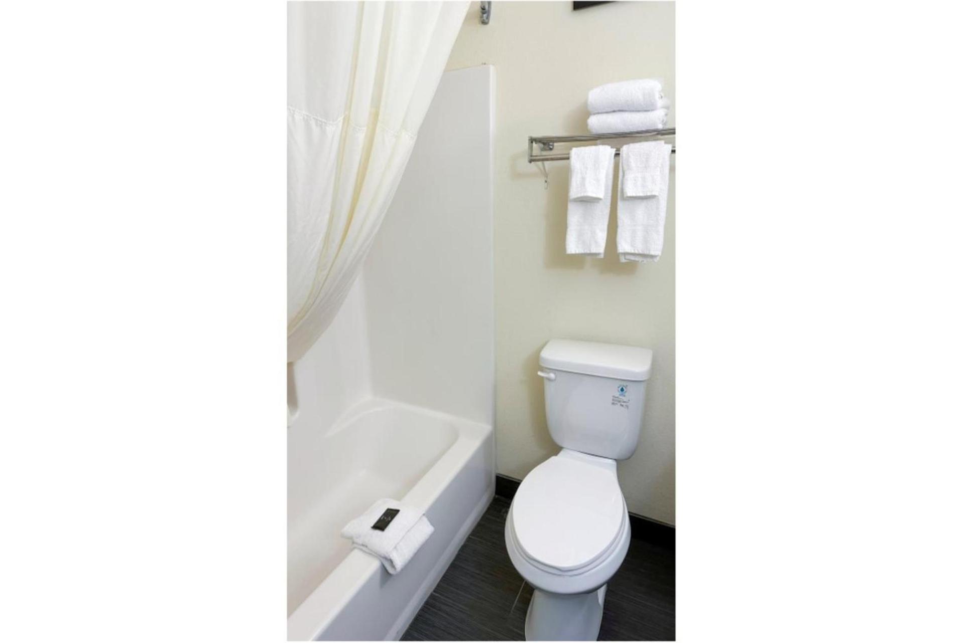 OYO Hotel Rome West GA photo 33