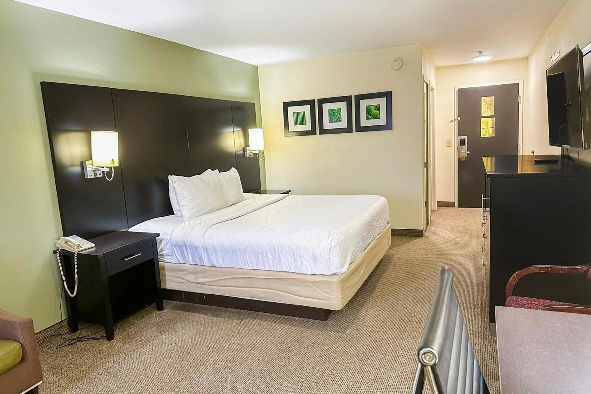 OYO Hotel Rome West GA photo 28
