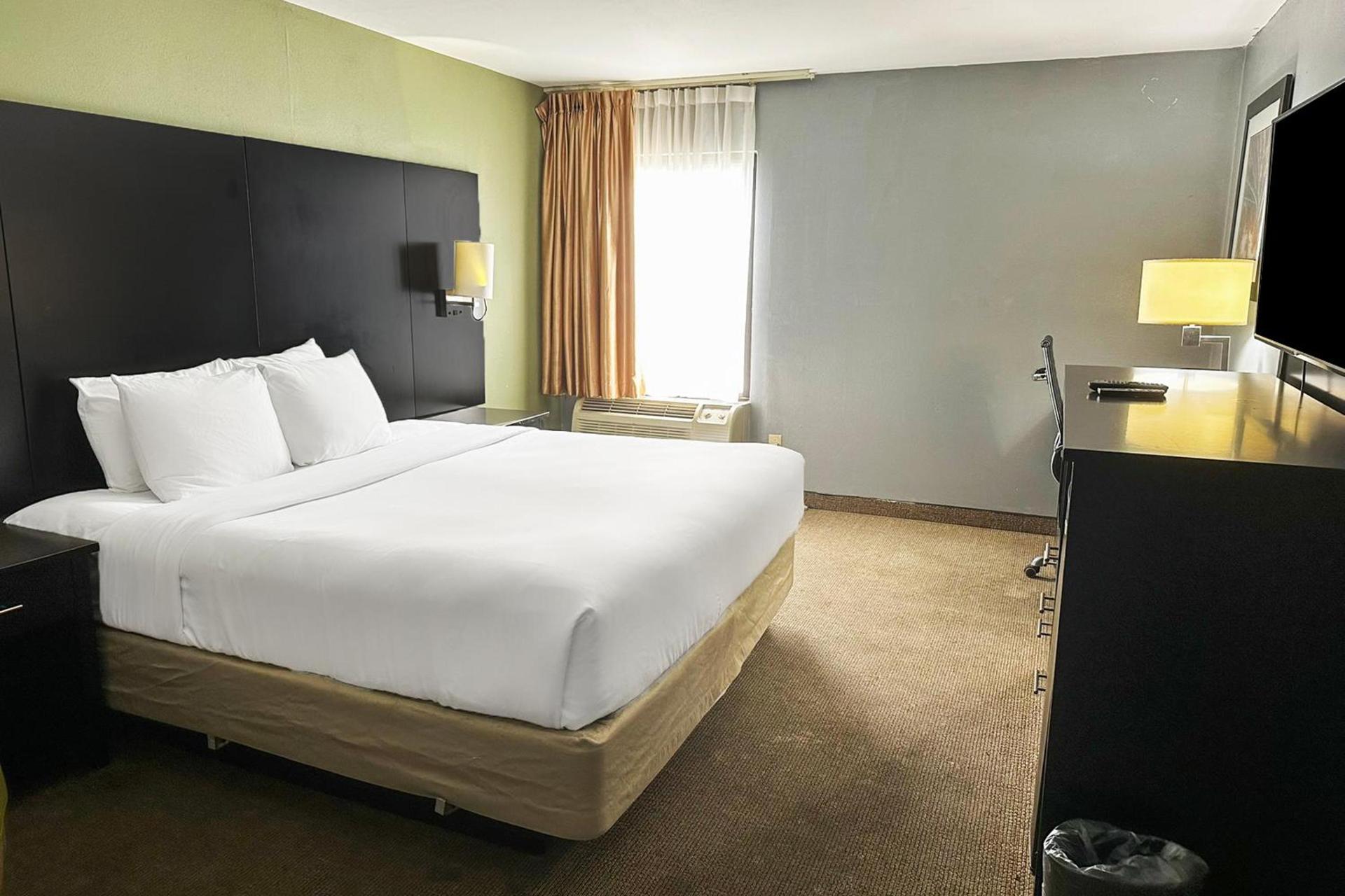 OYO Hotel Rome West GA photo 38