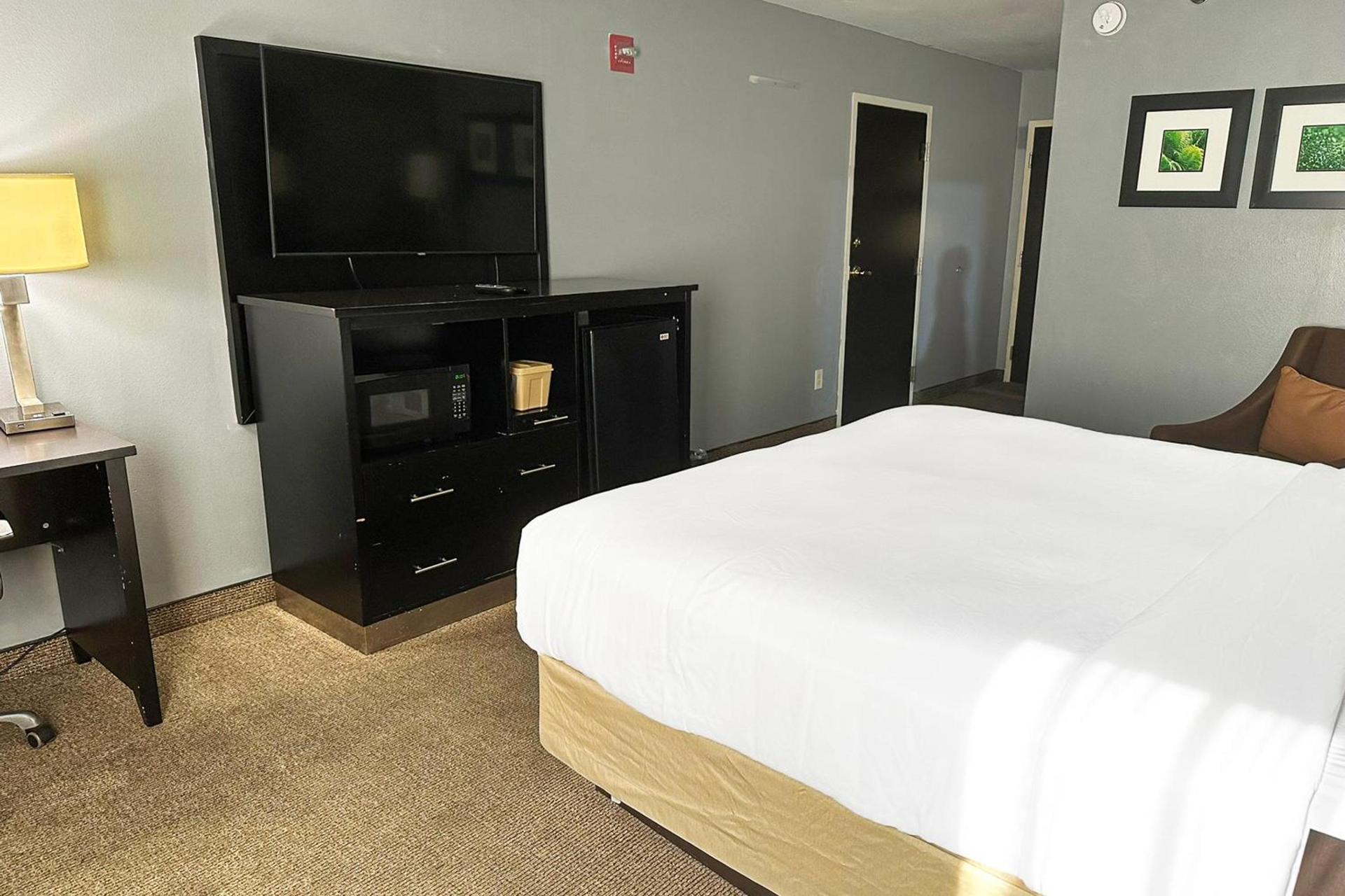 OYO Hotel Rome West GA photo 35