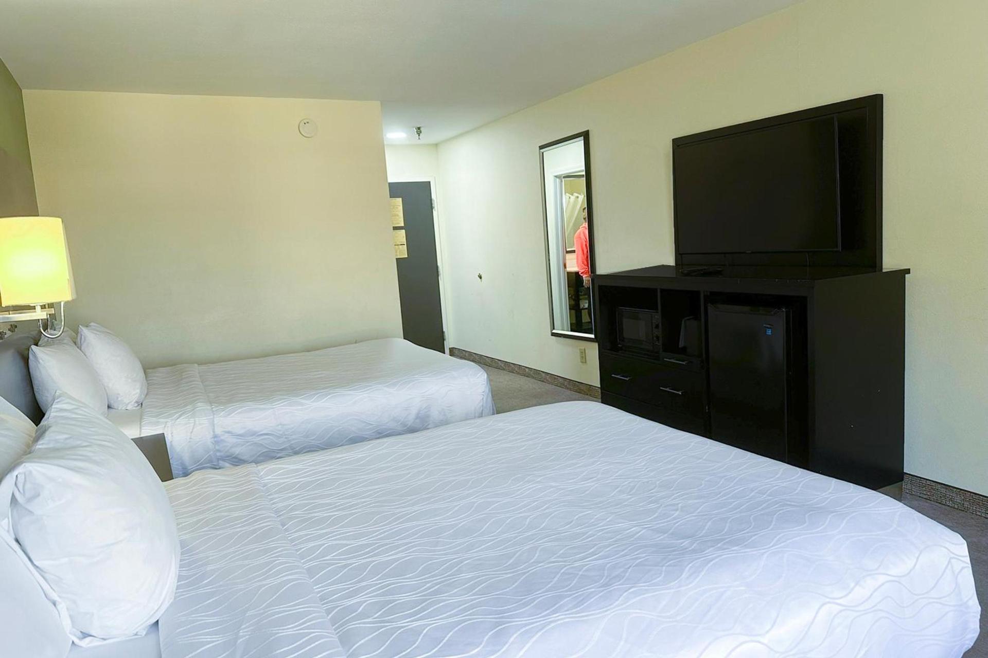 OYO Hotel Rome West GA photo 53