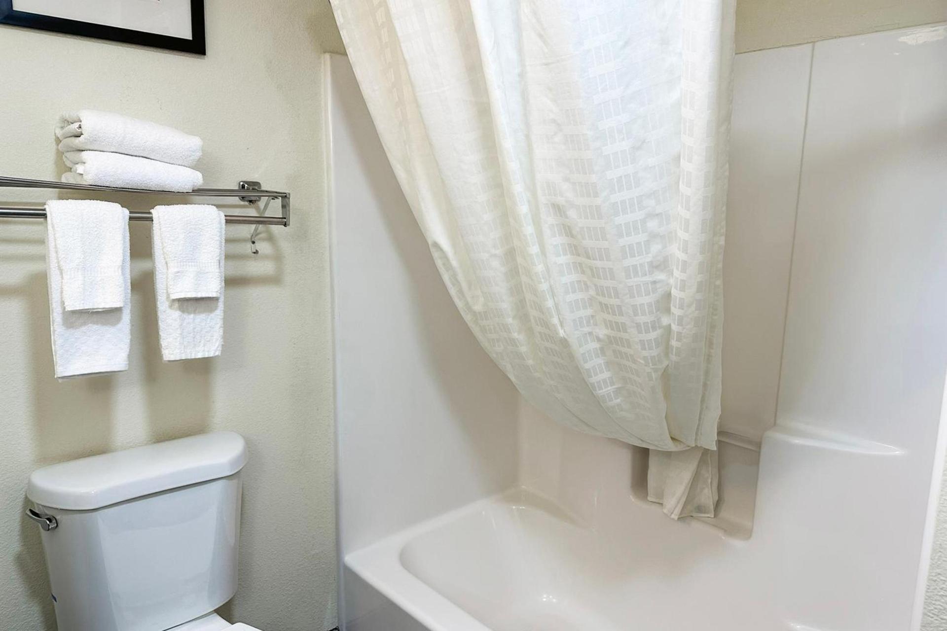 OYO Hotel Rome West GA photo 57