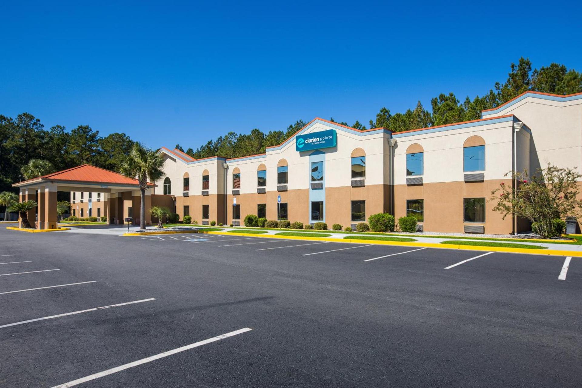 Clarion Pointe Hinesville near Fort Stewart photo 29