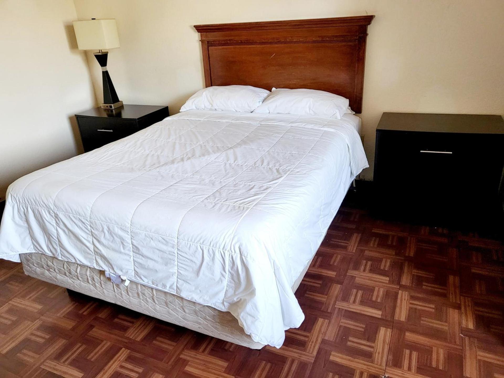Metro Inn & Suites photo 12