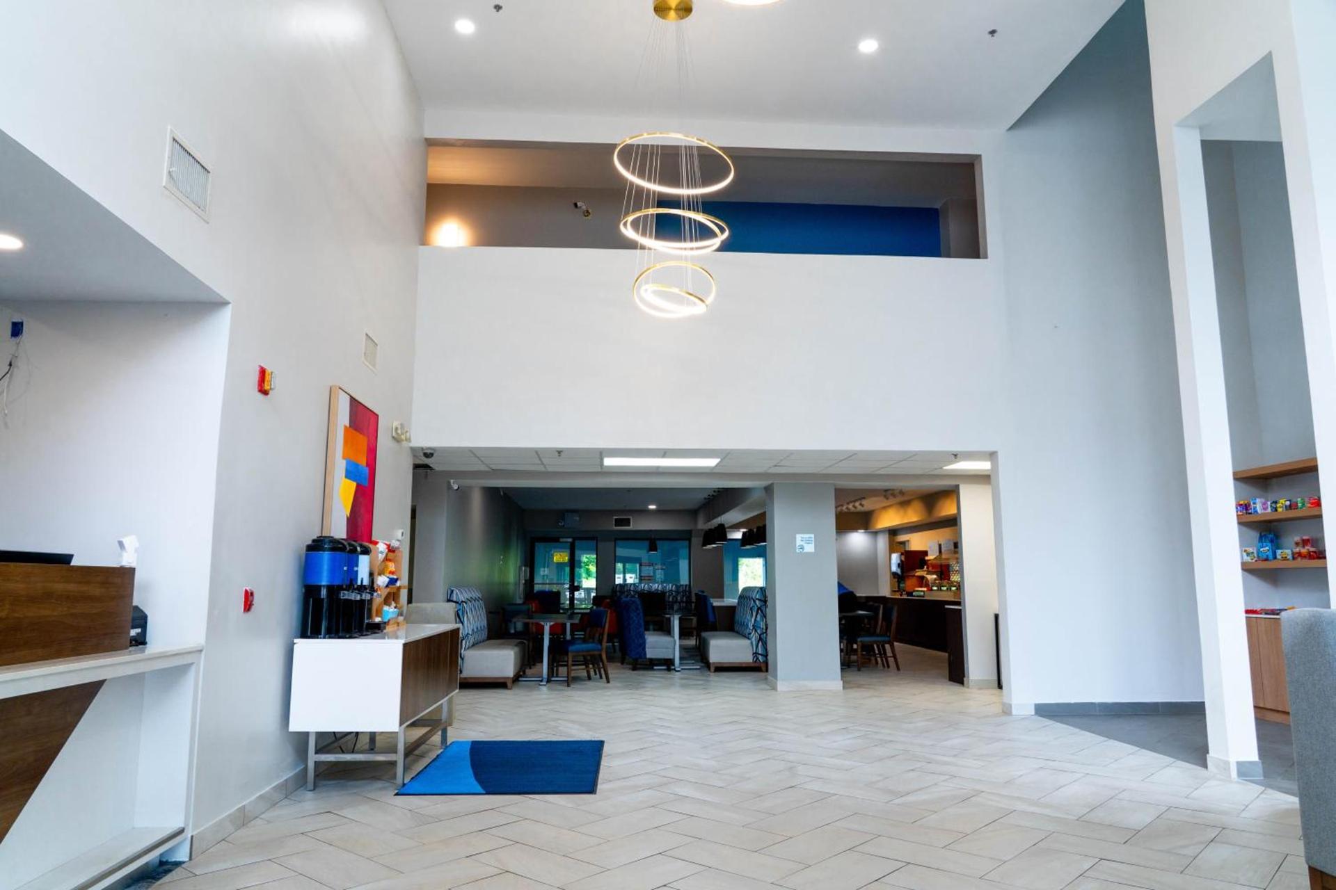 Holiday Inn Express & Suites Hiawassee by IHG photo 17
