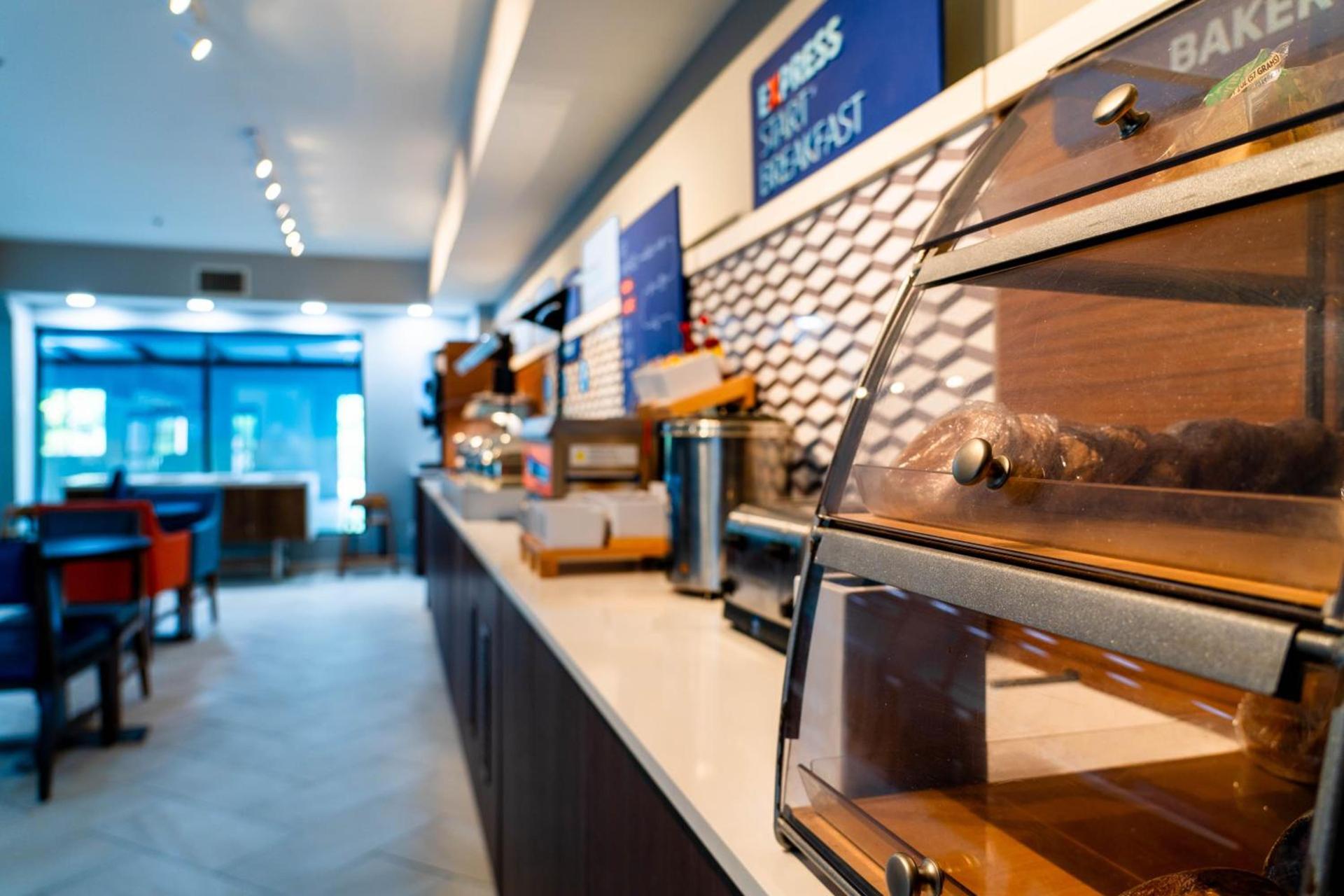 Holiday Inn Express & Suites Hiawassee by IHG photo 20