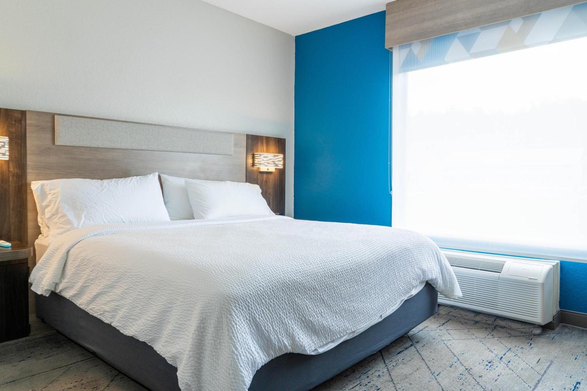 Holiday Inn Express & Suites Hiawassee by IHG photo 27