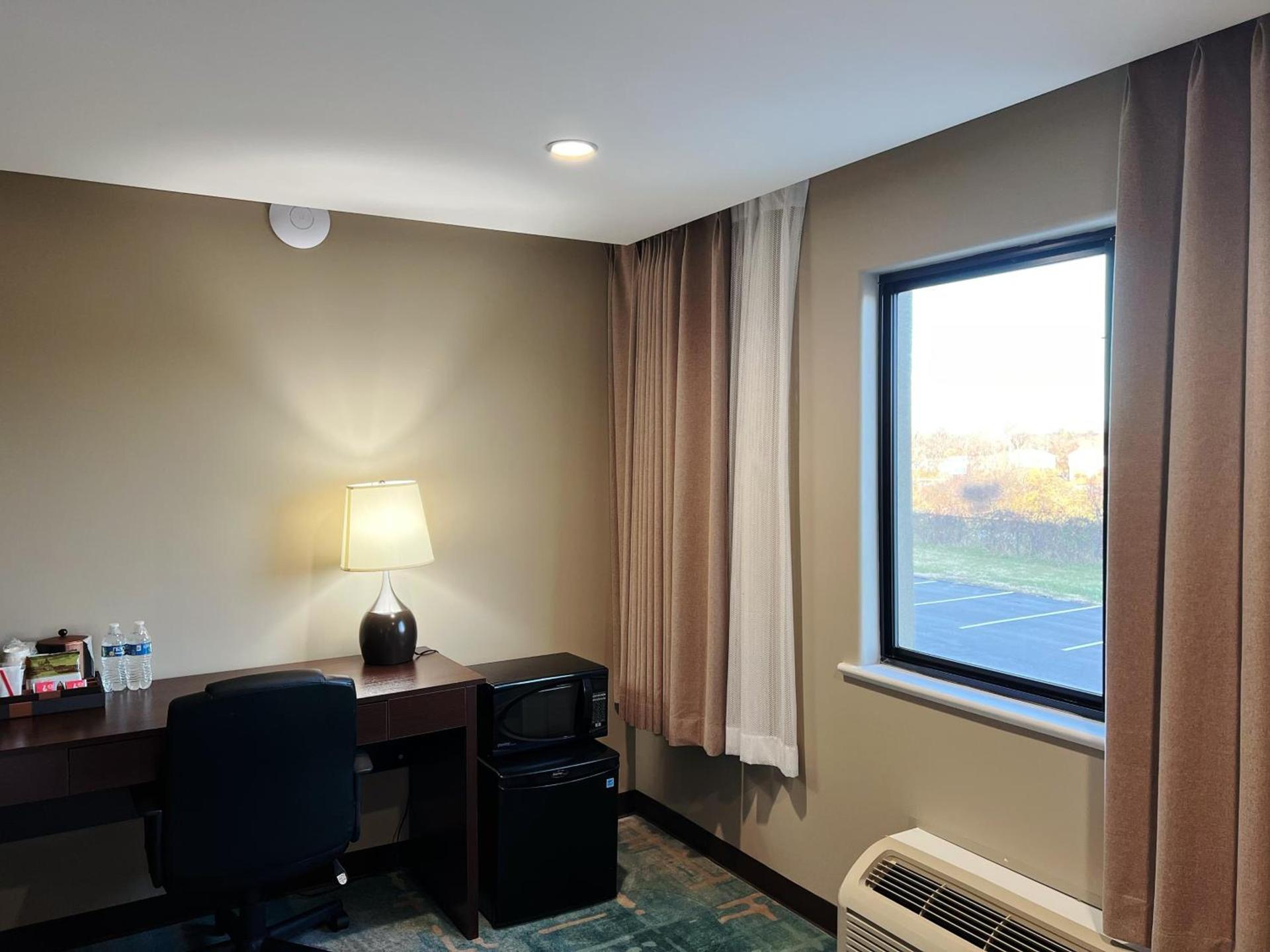 KC Inn Hotel Kansas City photo 8