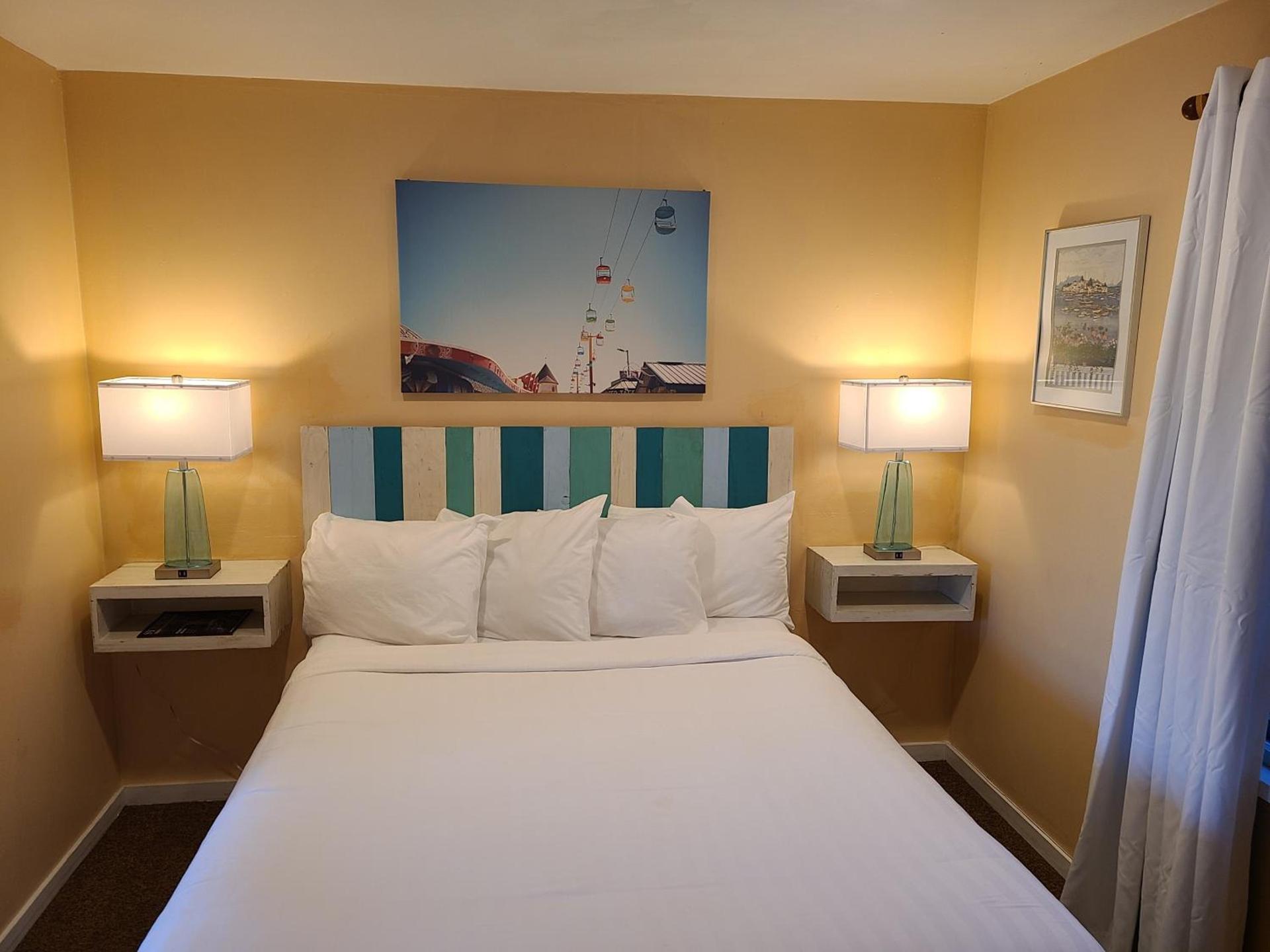 Sunny Cove Motel photo 5