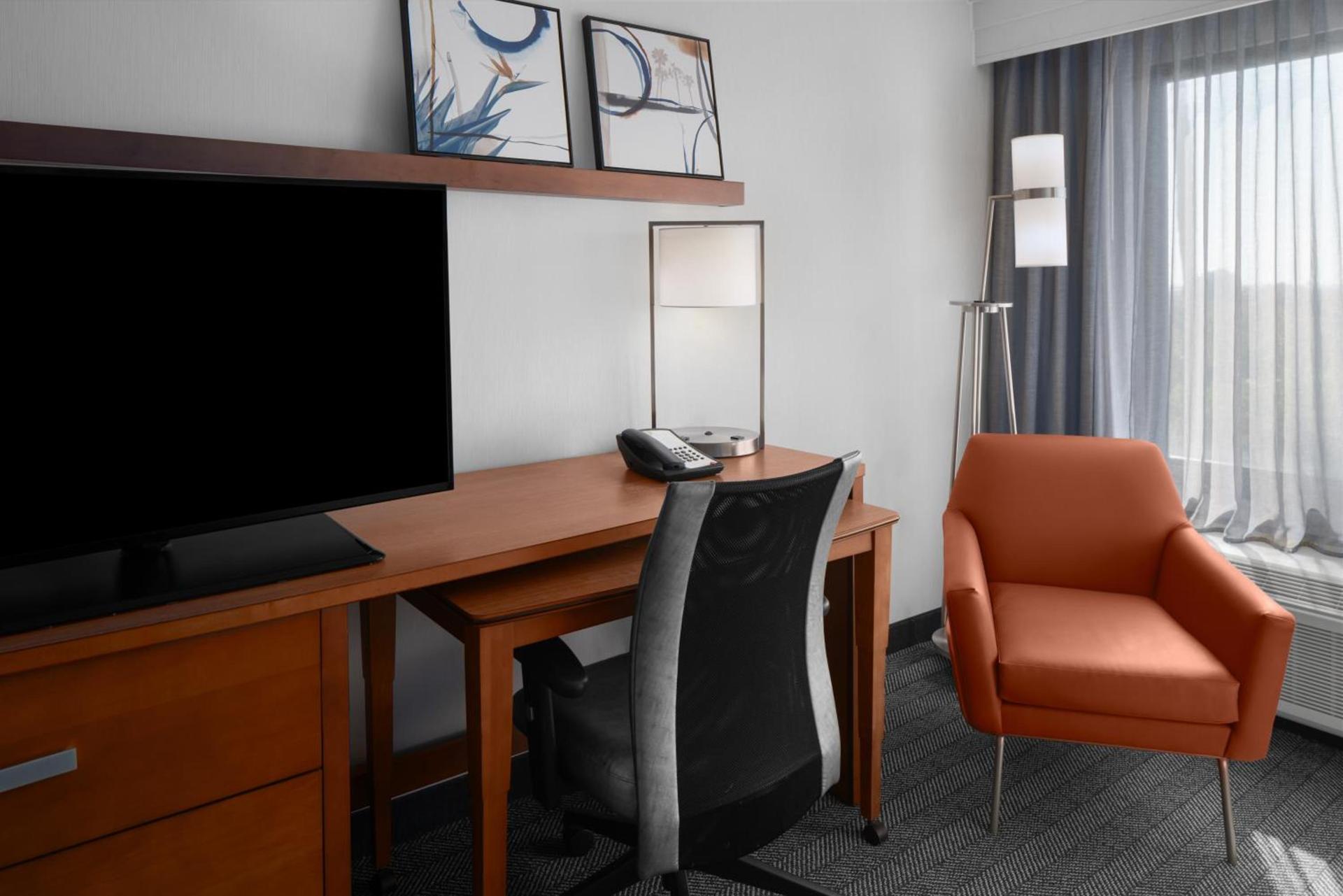 Courtyard by Marriott Cypress Anaheim / Orange County photo 73