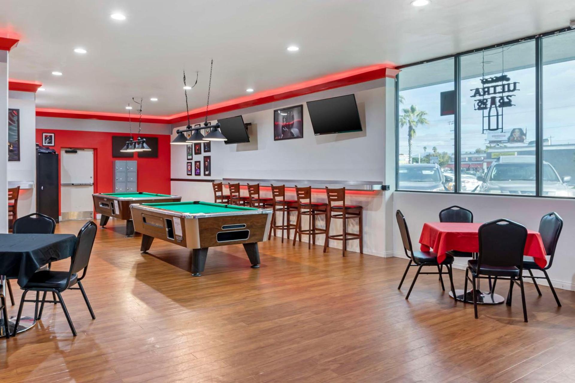Best Western Canoga Park Motor Inn photo 7