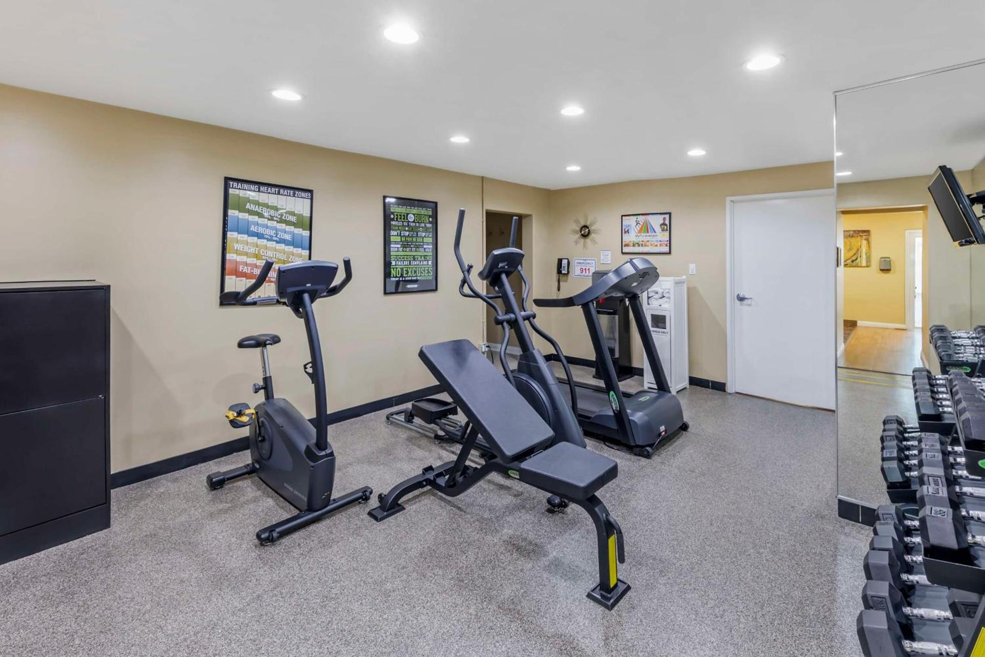 Best Western Canoga Park Motor Inn photo 17