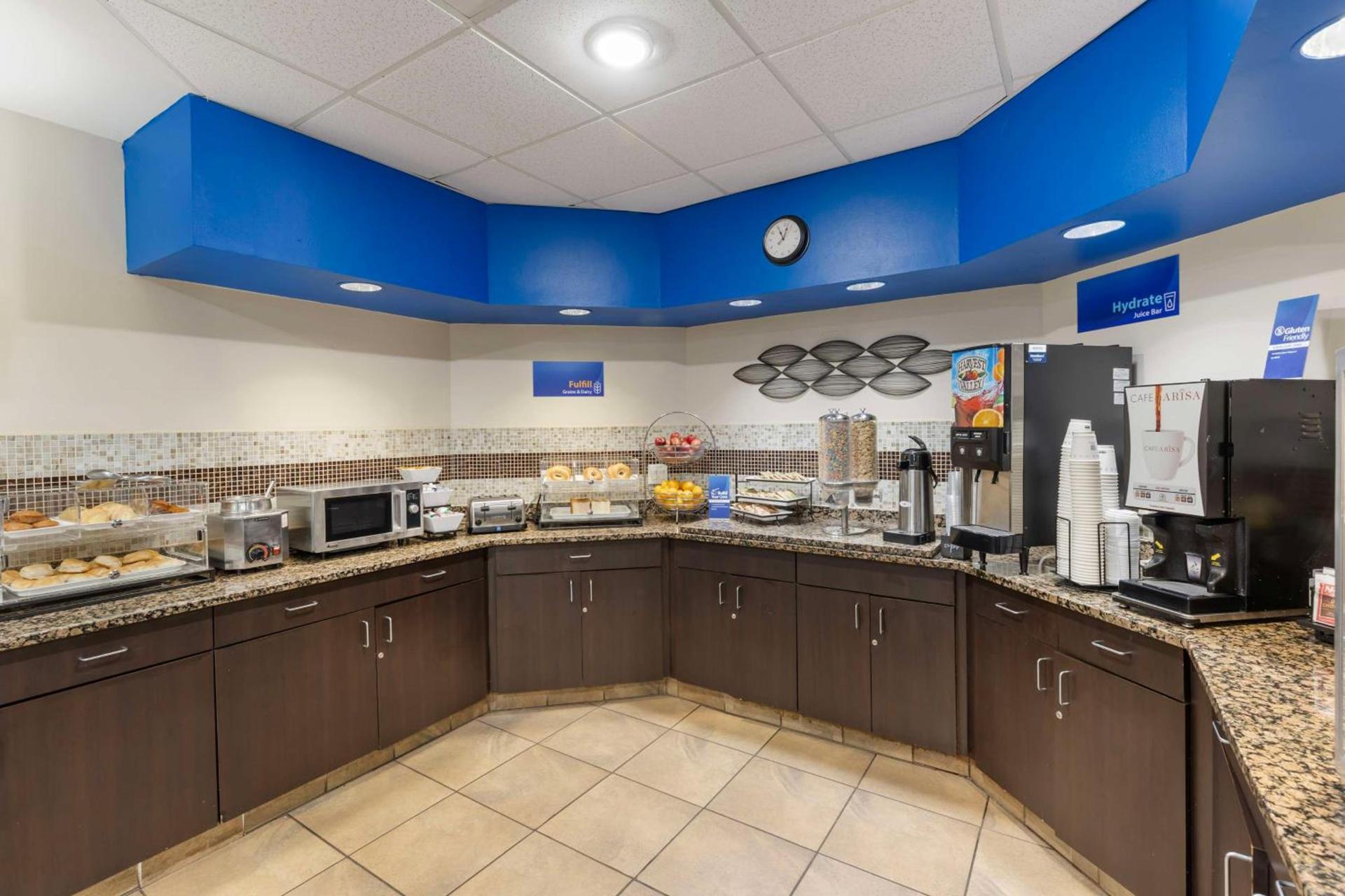 Best Western St. Louis Inn photo 41