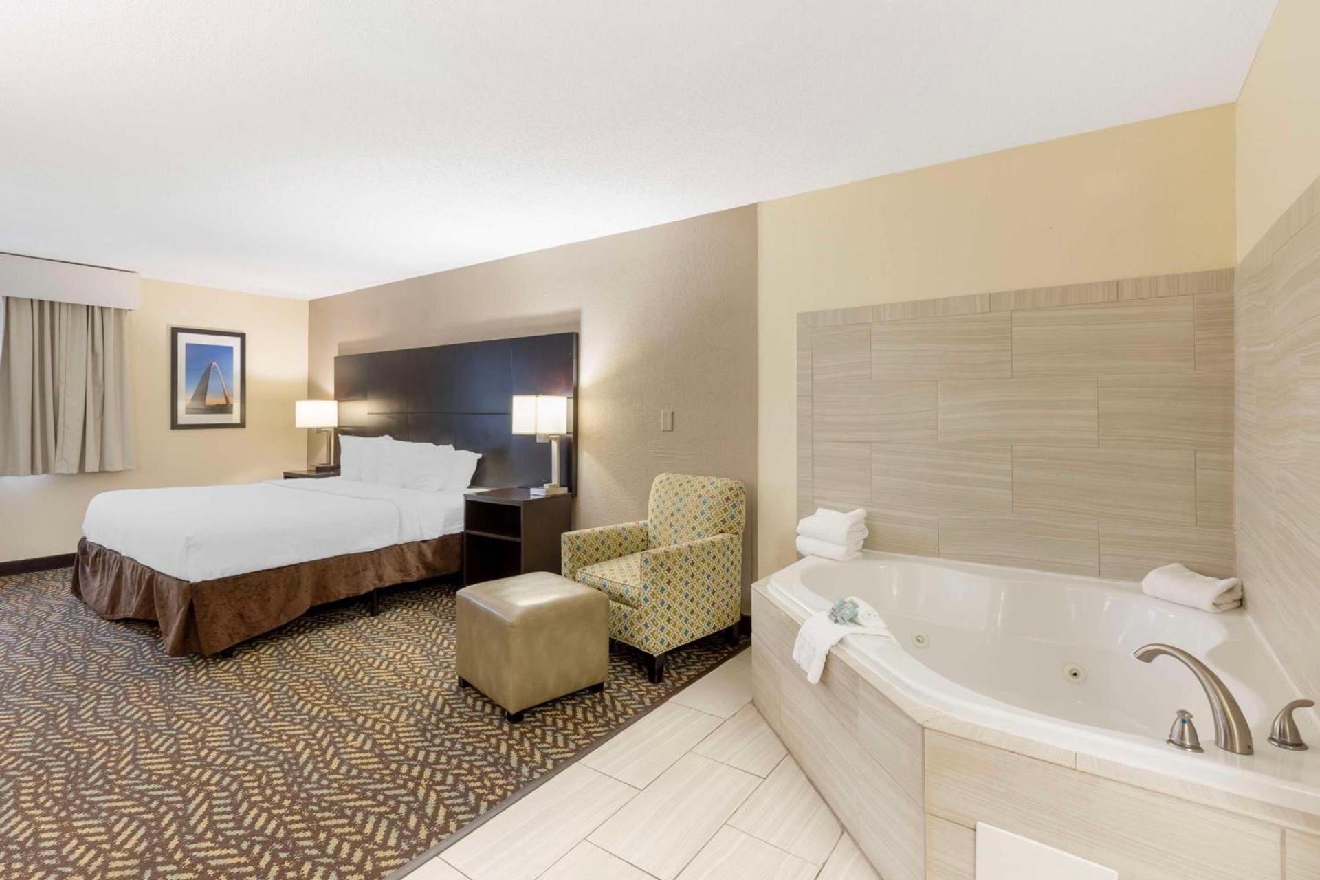 Best Western St. Louis Inn photo 13